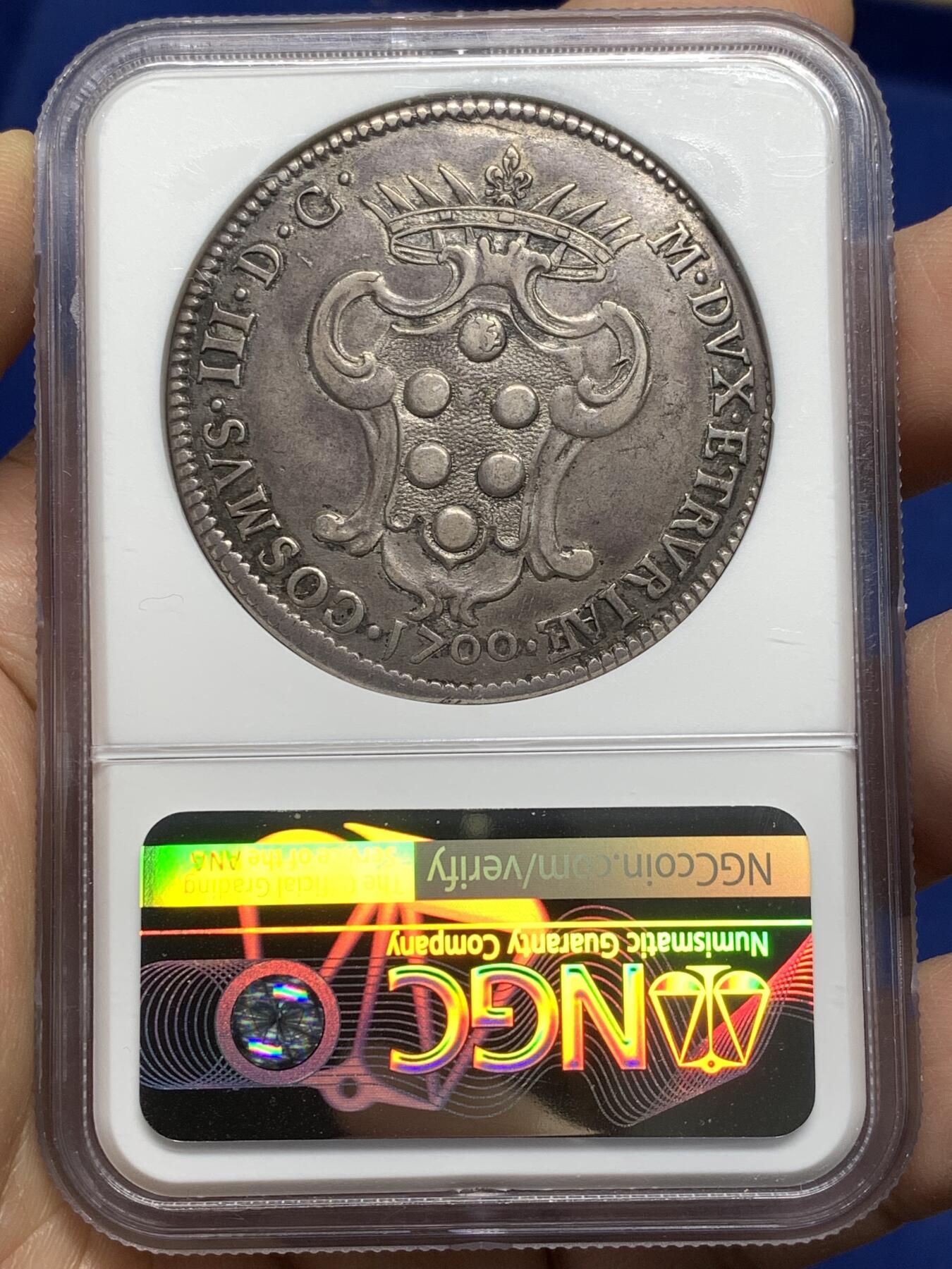 《竞宝斋》第475场 周日，周一 2场连拍 （全场包邮）欢迎送拍 NGC AU53 意大利1700年玫瑰大银币 热门品种 枪灰色均匀包浆 铸造光泽强烈 上海NGC评级 明显低评 美第奇家族的余晖