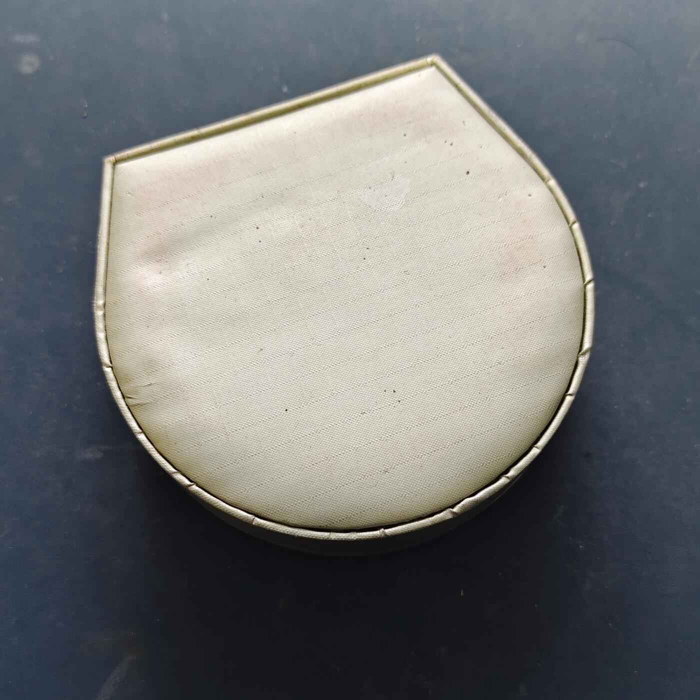 【全场包邮】纯粹捡漏拍516场【专场】 【杂件】日本袖钉+徽章-飞鹤款-带包装