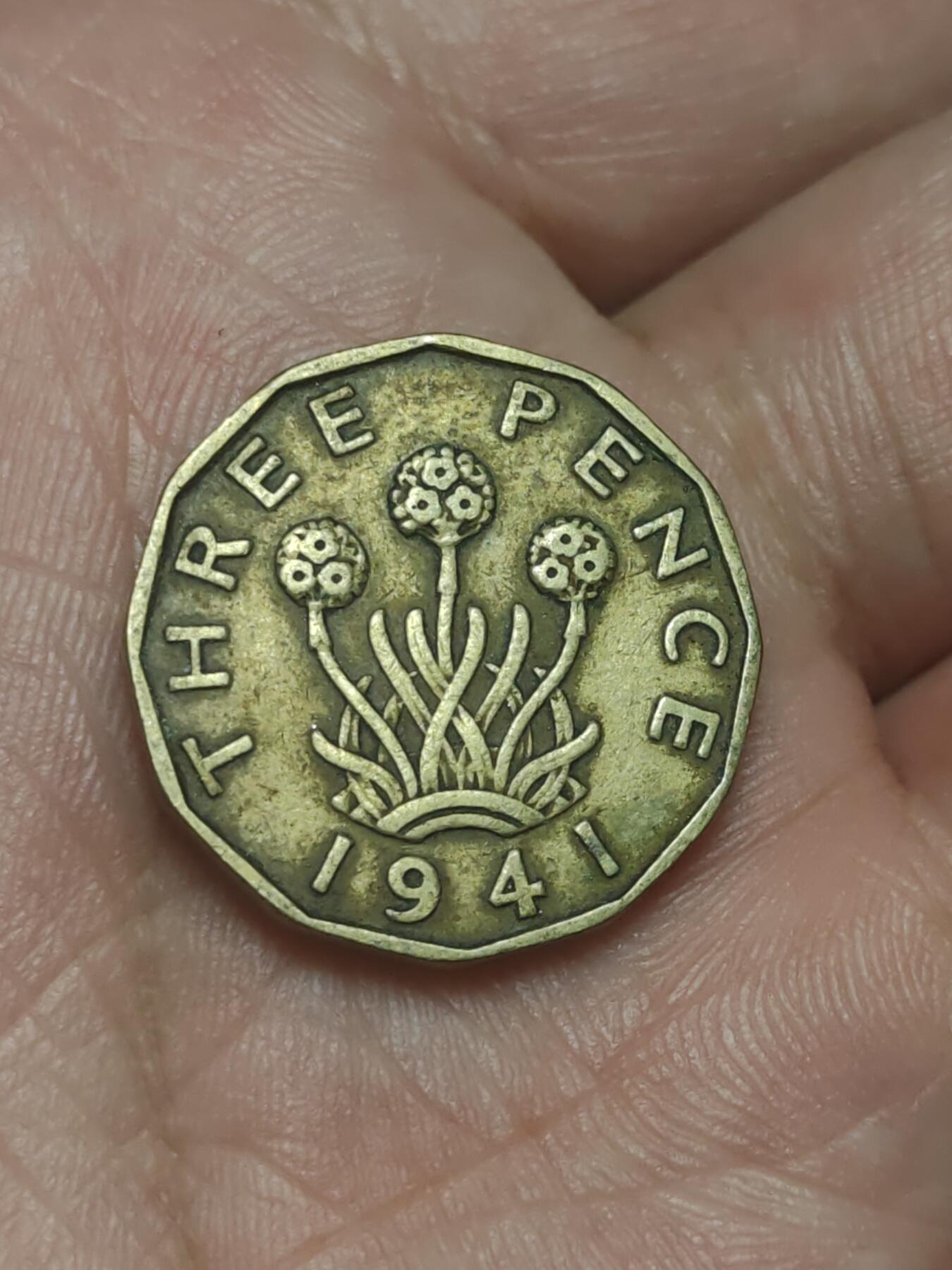 2026年第三十八场(总第二百零七场）外国好品散币场(免佣金) 英国🇬🇧1941年3便士(乔治六世第一版)