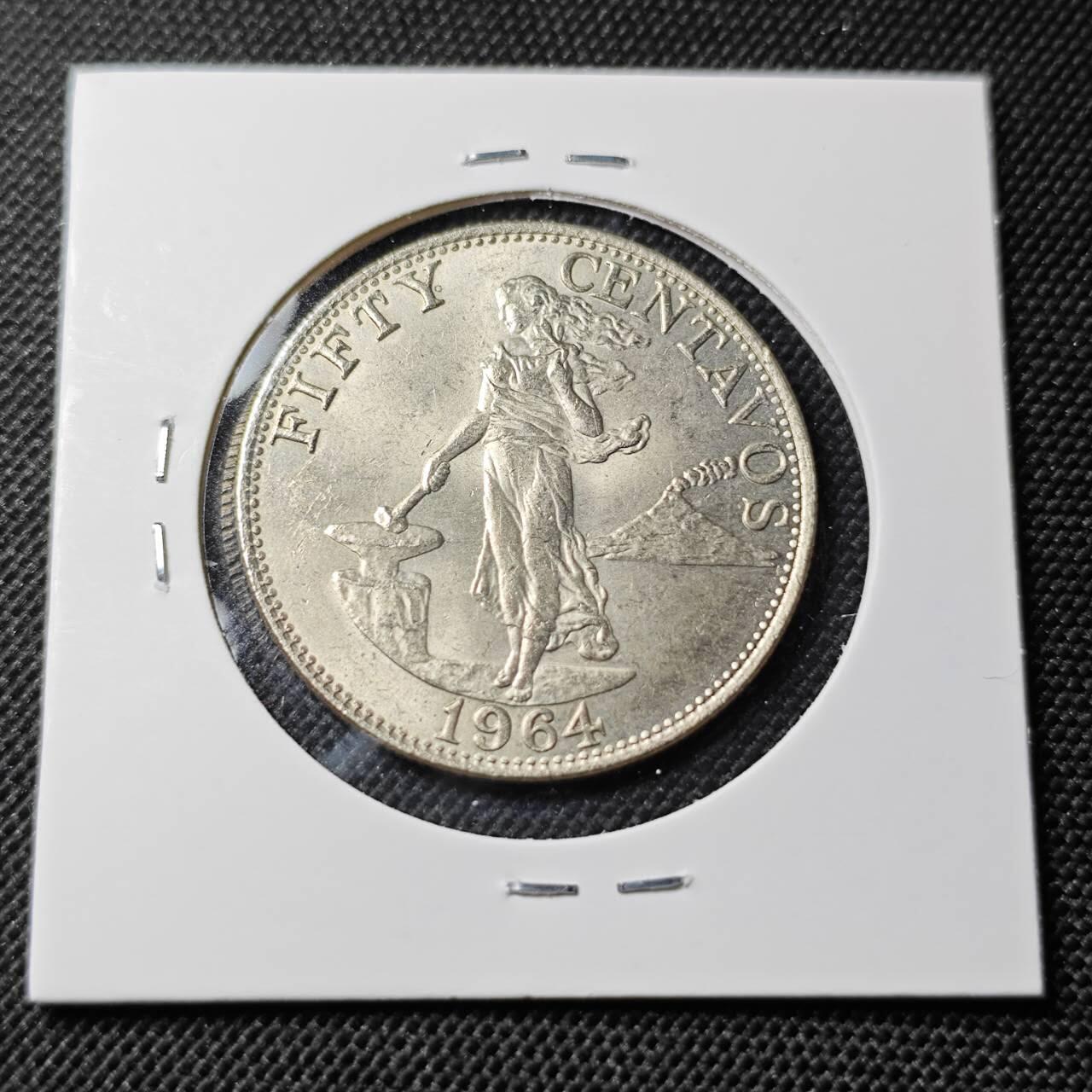 KK钱币收藏小铺  第410期 2月预留时间 周末发货  1964菲律宾打铁女神50分 好品