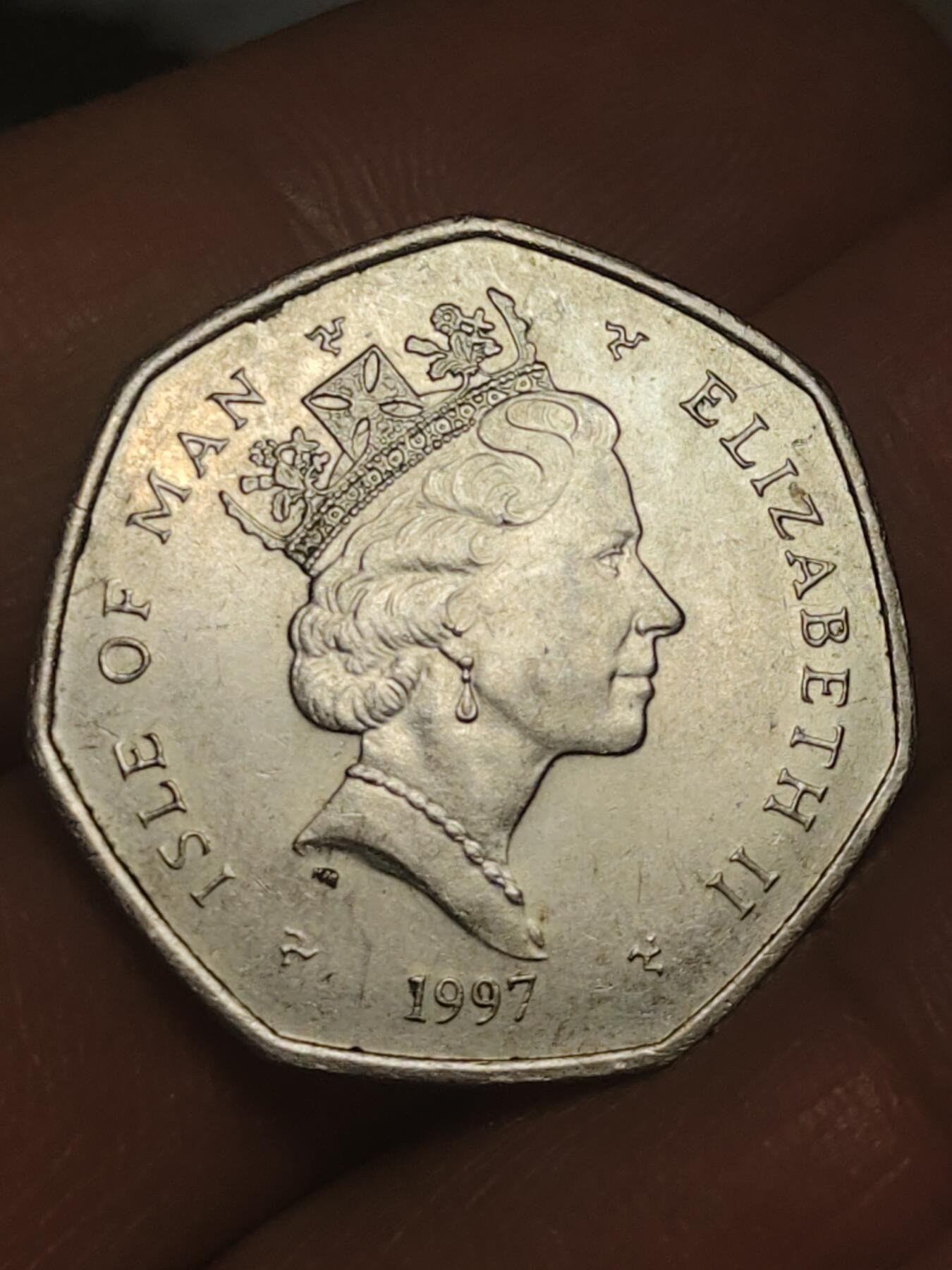 2026年第三十八场(总第二百零七场）外国好品散币场(免佣金) 英属马恩岛🇮🇲1997年50便士(伊丽莎白二世中年高冠第三套)