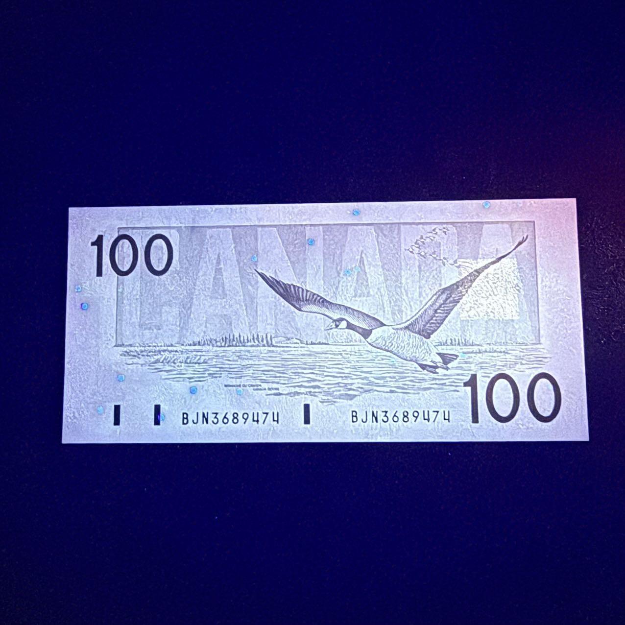 第16期 加拿大 1988年 100元 全新unc