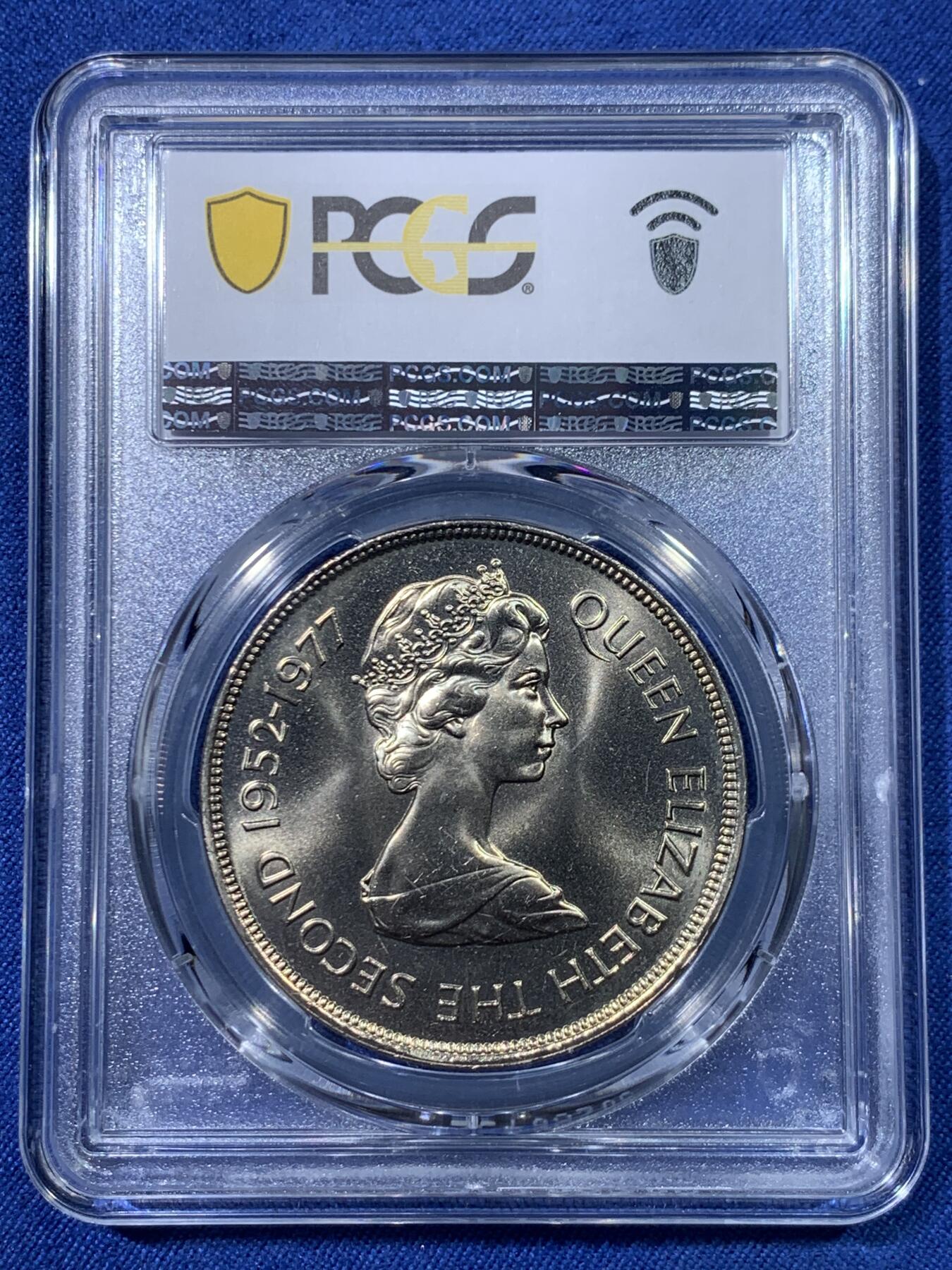 《竞宝斋》第475场 周日，周一 2场连拍 （全场包邮）欢迎送拍 PCGS MS65 福克兰群岛1977伊丽莎白女王二世登基25周年25便士纪念币 车轮光状态漂亮 亚军分 更高分仅2枚！