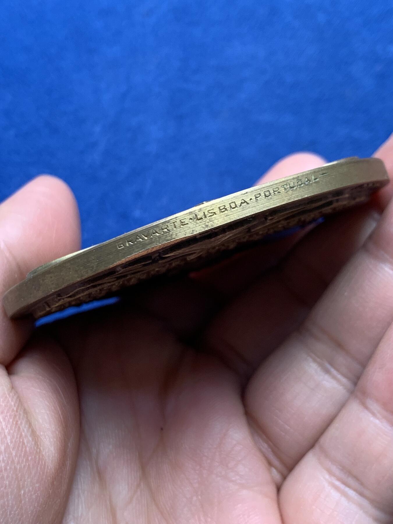 《竞宝斋》第475场 周日，周一 2场连拍 （全场包邮）欢迎送拍 葡萄牙铜章 未知年份 航海主题船的历史第13枚 丹麦古代帆船 背面底边有磨损痕迹 直径69.7mm 重量149g