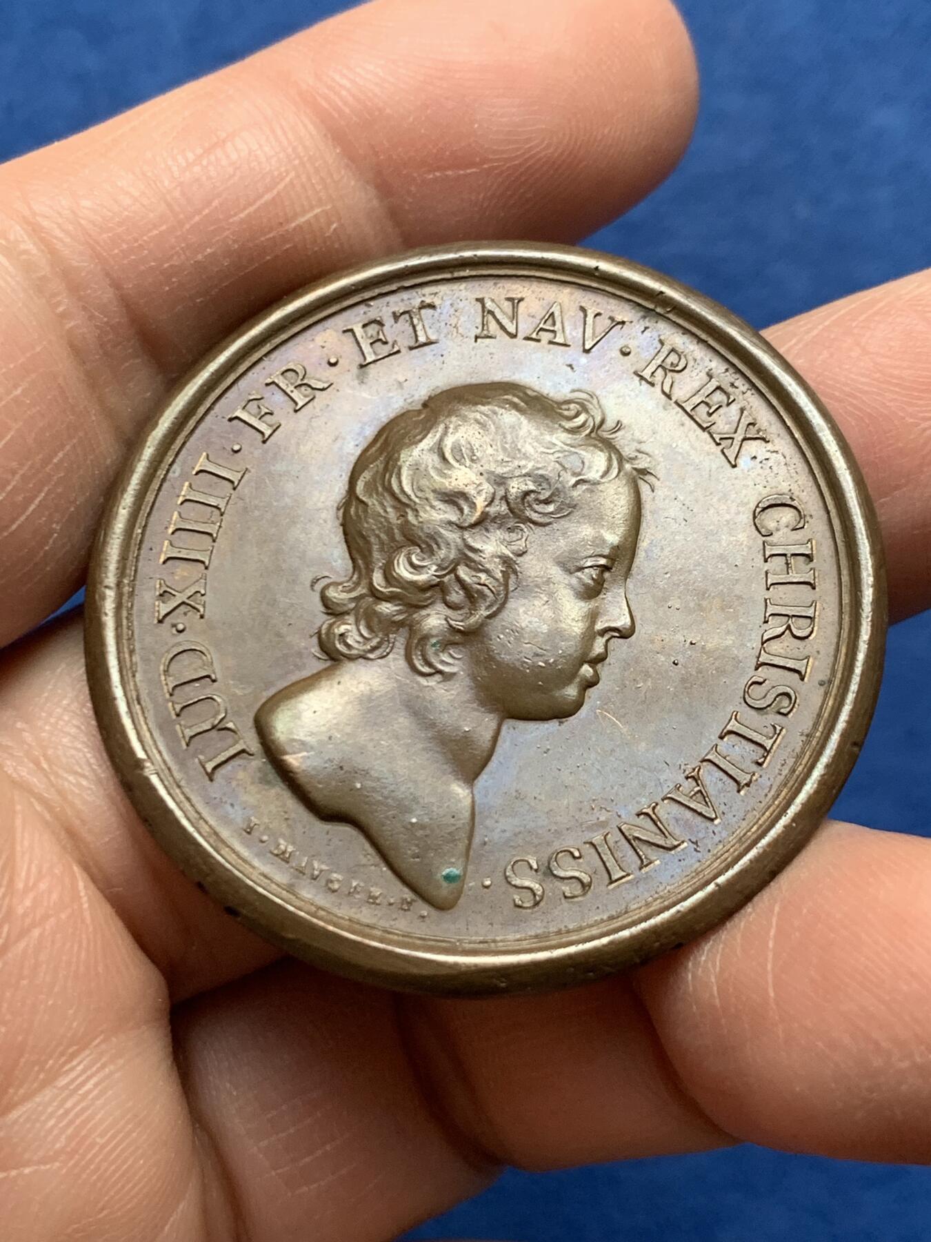 《竞宝斋》第475场 周日，周一 2场连拍 （全场包邮）欢迎送拍 法国路易十四时期楚斯马斯豪森击败马克西米利安公爵纪念铜章 26克 41mm 早期光边版本 