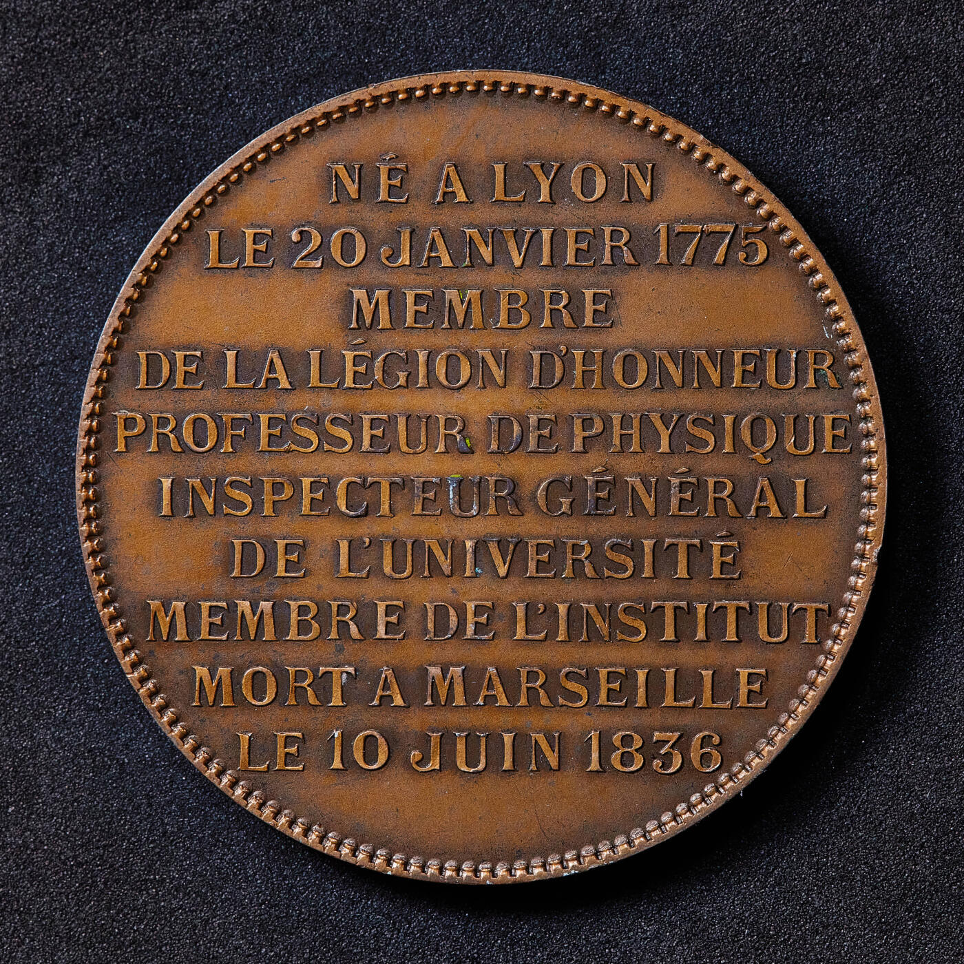 【俄甄集藏】2026年(050)04-01星期三 晚 19:30 全场包邮