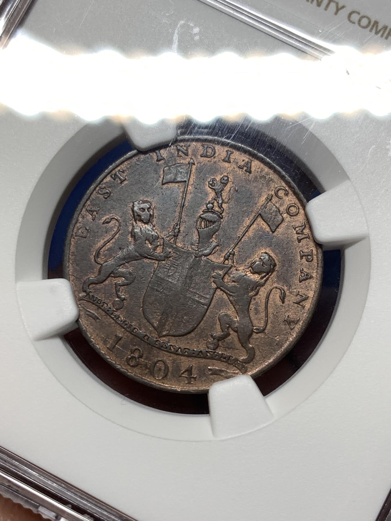 《竞宝斋》第475场 周日，周一 2场连拍 （全场包邮）欢迎送拍 NGC AUD 东印度公司 孟买 AH1219//1804年 2P铜币