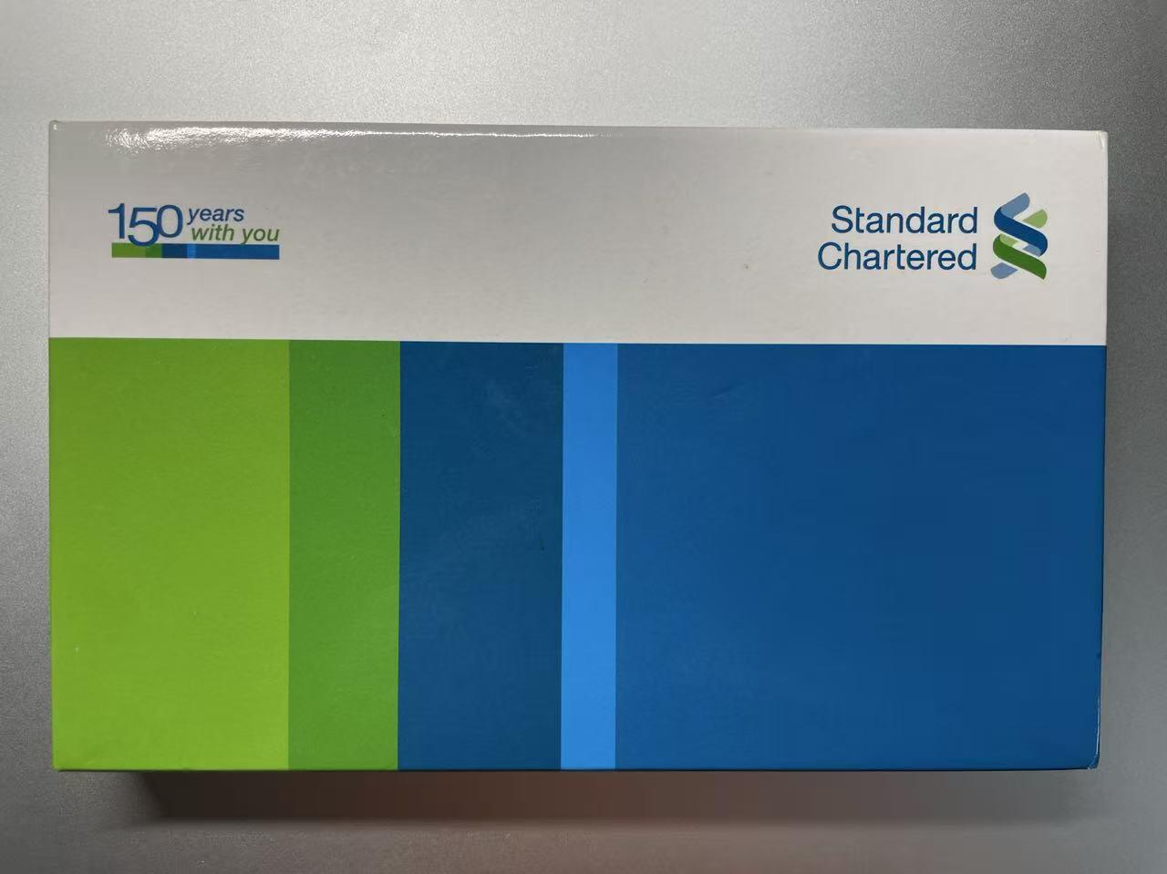 大中华拍卖第816期  香港渣打银行150周年纪念钞09150慈善拍卖无冠版 0767含盒子 纸镇