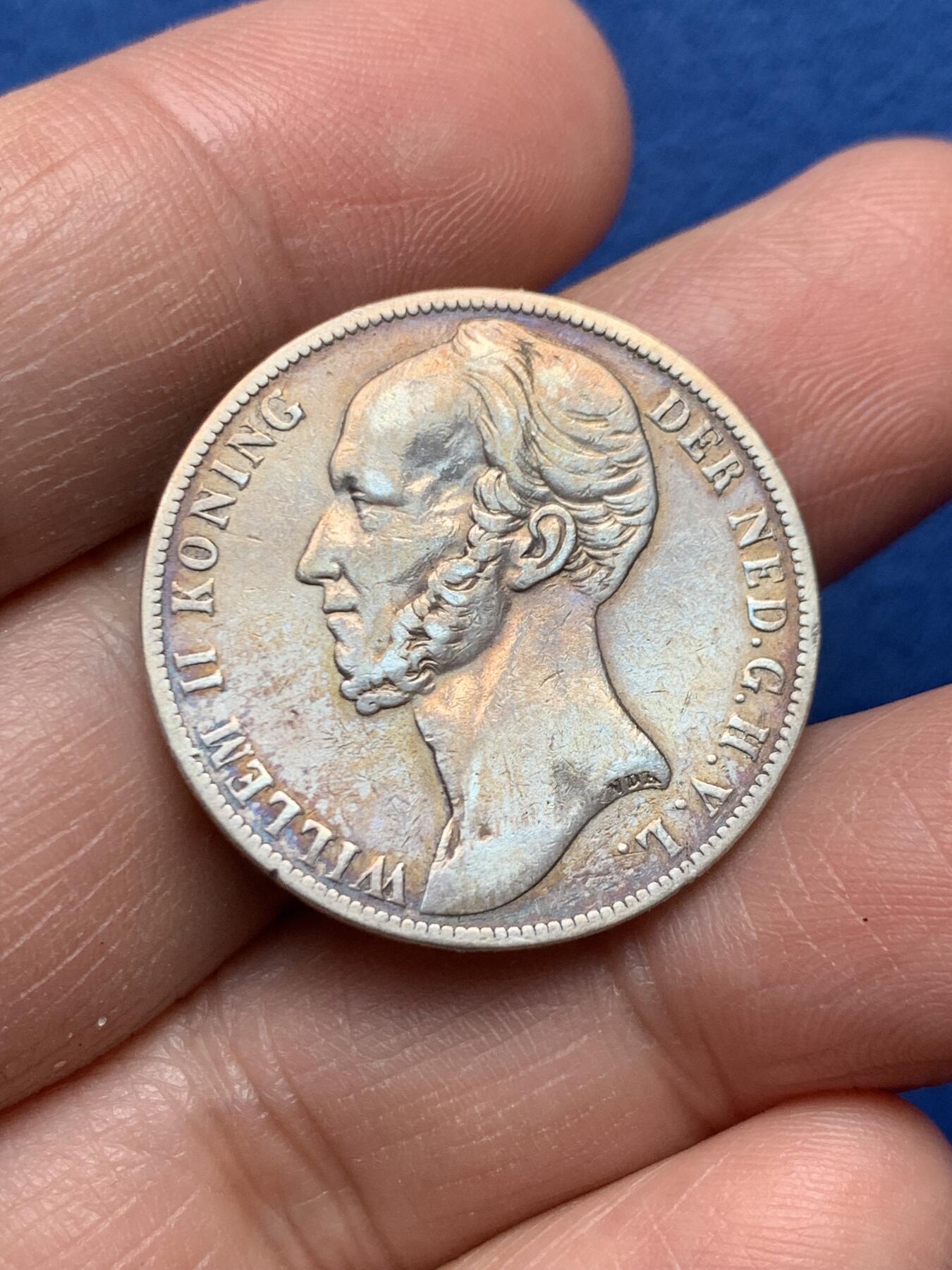 《竞宝斋》第475场 周日，周一 2场连拍 （全场包邮）欢迎送拍 荷兰1847年威廉二世1盾银币 重约9.8克 945银 淡金色包浆