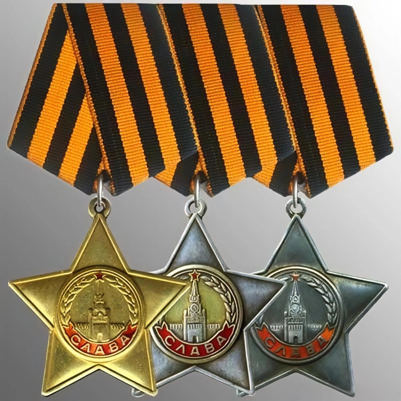 【俄甄集藏】2026年(050)04-01星期三 晚 19:30 全场包邮 利比里亚2024年纪念苏联军事光荣勋章10元镀金彩绘精制大银币，NGC PF70，高浮雕，重1盎司，999银，发行量500枚，少见品种，设计精美