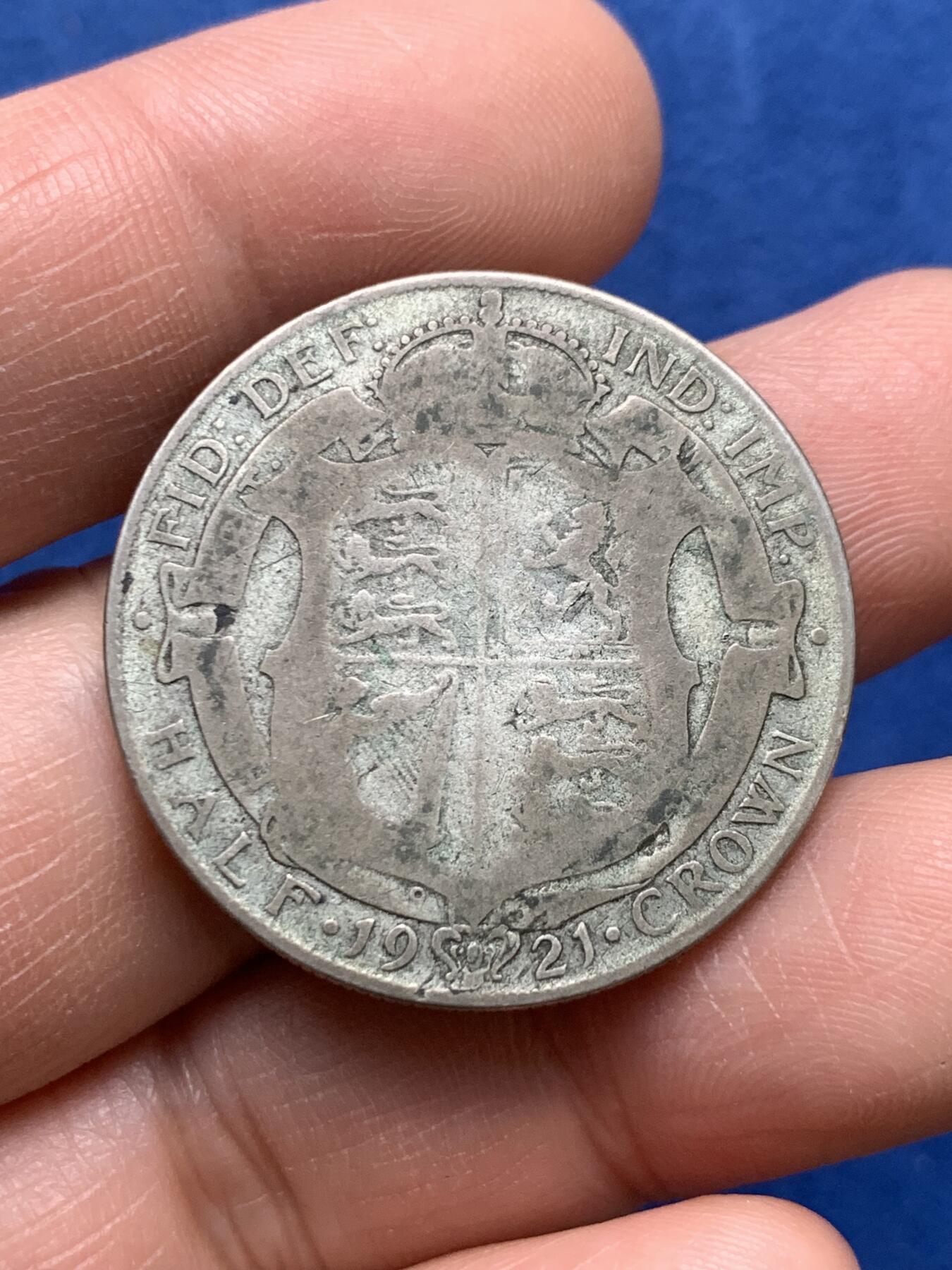 《竞宝斋》第475场 周日，周一 2场连拍 （全场包邮）欢迎送拍 两枚一组 英国乔五银币 1921年半克朗+1924年1弗罗林 总重24.45克