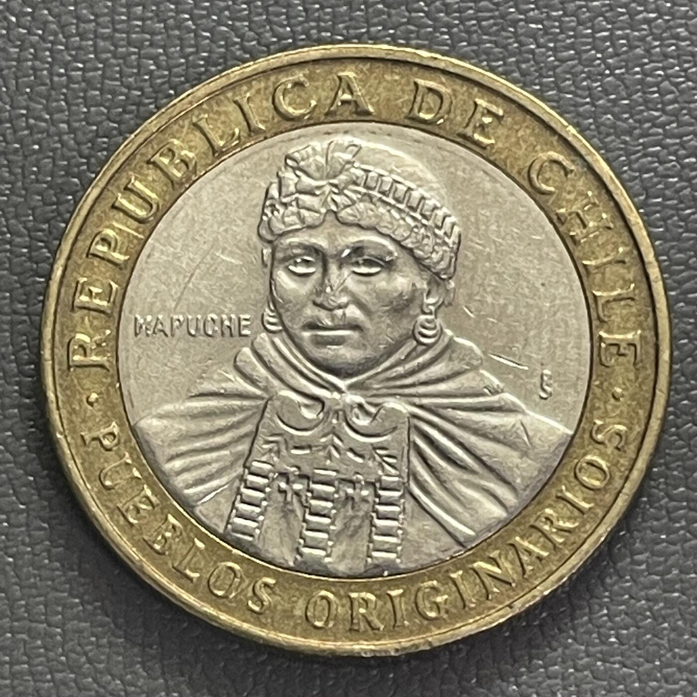 回流0406 智利2013年100比索双色金属币 原住民马普切族女性