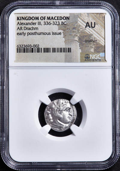 【俄甄集藏】2026年(050)04-01星期三 晚 19:30 全场包邮 - 古希腊马其顿王国公元前356年-前323年6月亚历山大大帝1德拉克马大力神银币，NGC AU，正面大力神赫拉克勒斯狮皮盔面右像，背面宙斯托鹰面左坐像，保存尚佳，底光犹存