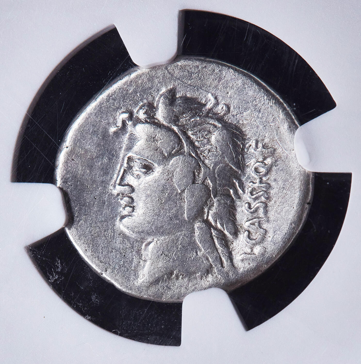 【俄甄集藏】2026年(050)04-01星期三 晚 19:30 全场包邮 古罗马共和国公元前78年1第纳尔酒神兄妹银币，NGC ChF(Str 5/5, Sur 3/5)，罗马造币厂打制，正面是头戴葡萄藤冠的酒神面右像，背面酒神的妹妹主管酒、农业和生育的女神利柏拉，又称普洛塞庇娜，稀少品种