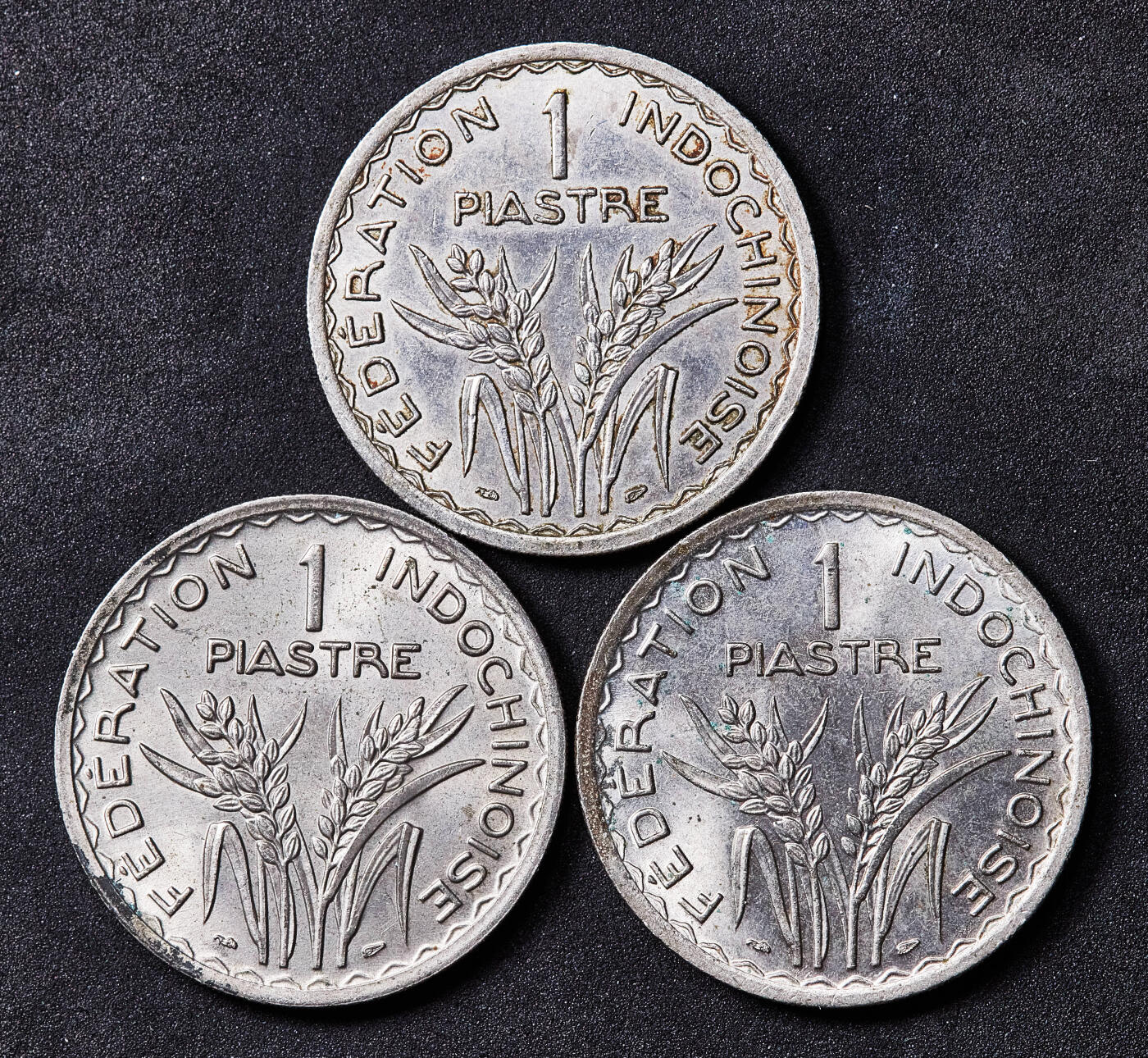 【俄甄集藏】2026年(050)04-01星期三 晚 19:30 全场包邮 法属印度支那1947年1皮阿斯特镍币3枚一组，原光品相