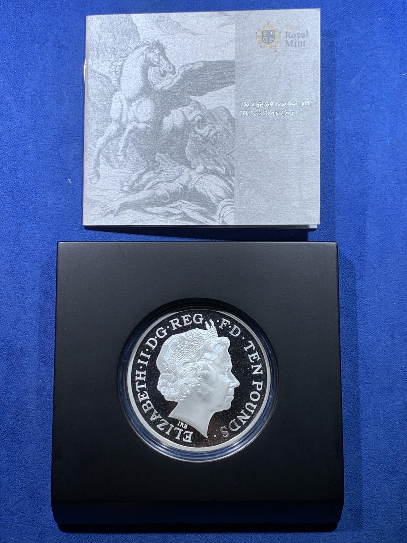 《竞宝斋》第475场 周日，周一 2场连拍 （全场包邮）欢迎送拍 英国2012年伦敦奥运会10英镑5盎司大银币 156.295克 999银