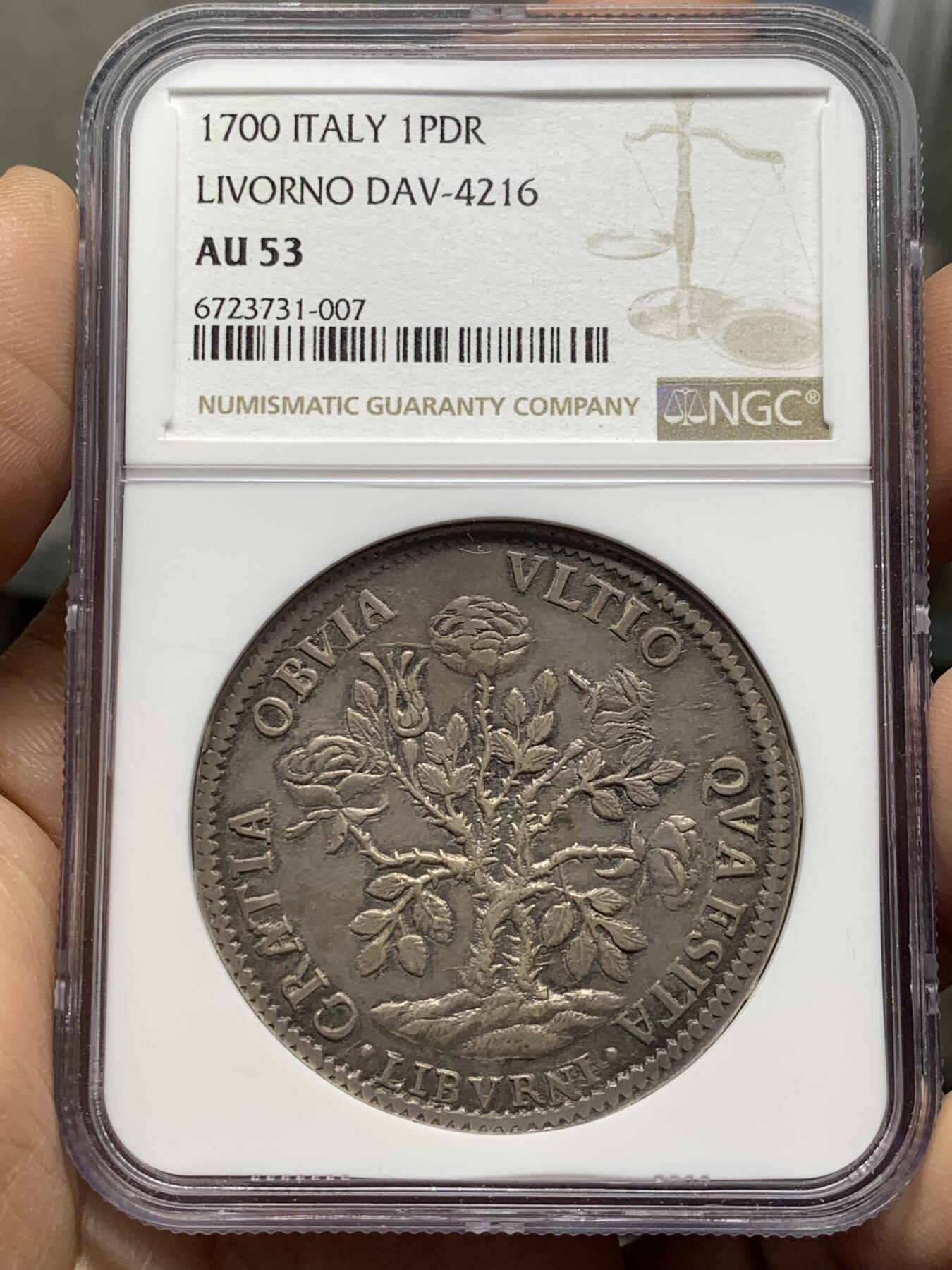 《竞宝斋》第475场 周日，周一 2场连拍 （全场包邮）欢迎送拍 NGC AU53 意大利1700年玫瑰大银币 热门品种 枪灰色均匀包浆 铸造光泽强烈 上海NGC评级 明显低评 美第奇家族的余晖