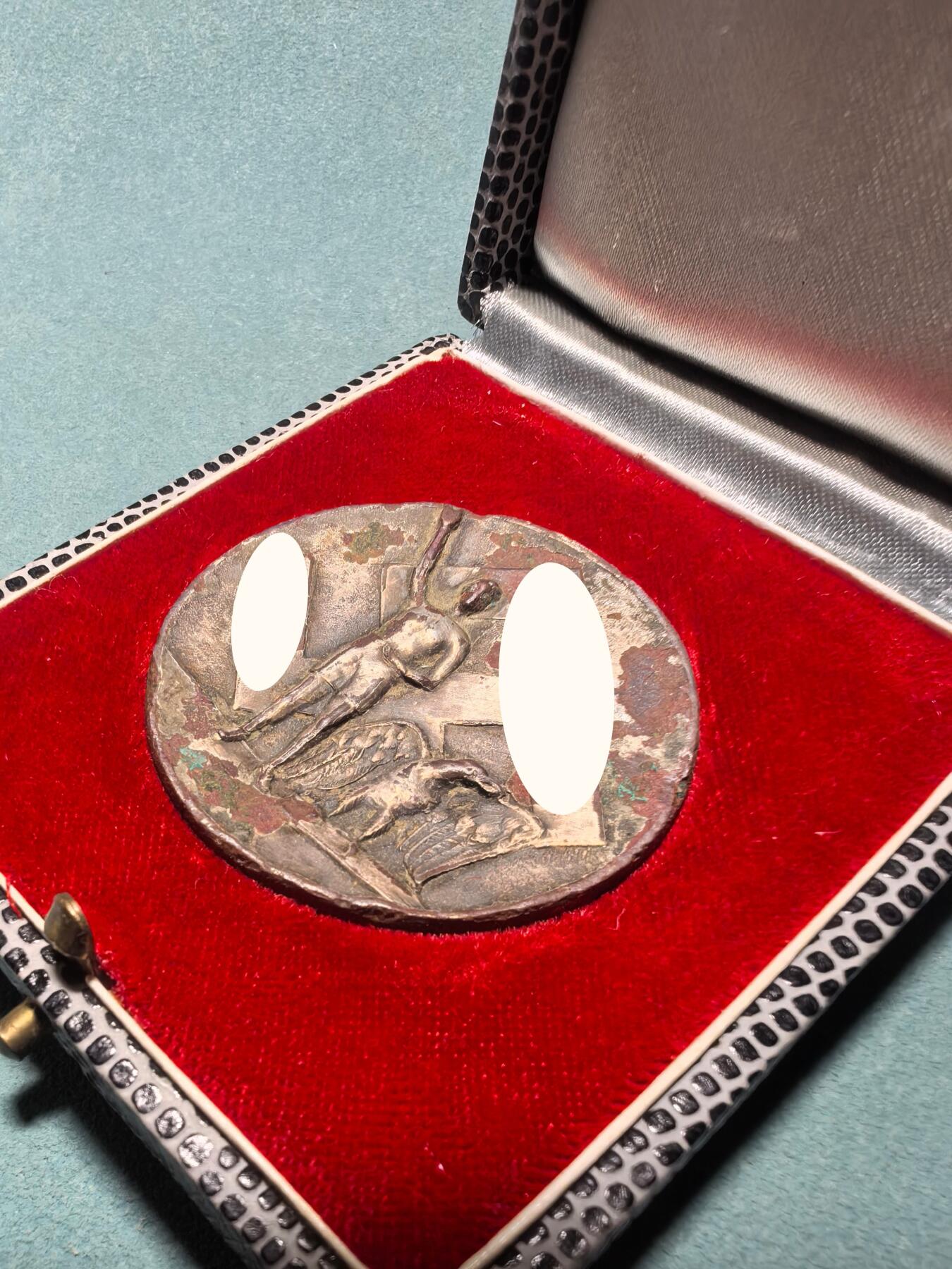 盛世勋华——号角文化勋章邮票专场拍卖第311期 德国（1939）纽伦堡集会纪念证章 大尺寸 极为少见带原盒