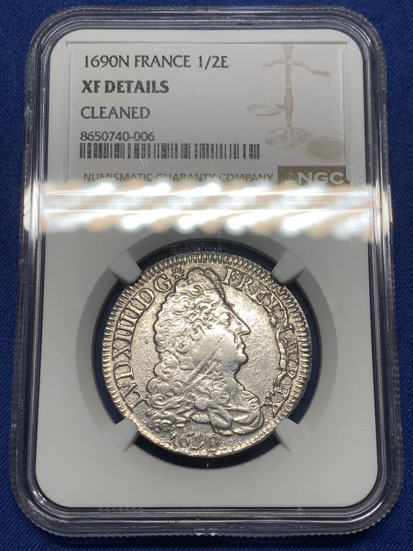 《竞宝斋》第475场 周日，周一 2场连拍 （全场包邮）欢迎送拍 NGC XFD 法国1690年路易十四1/2埃居银币