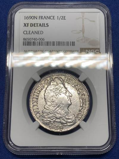 《竞宝斋》第475场 周日，周一 2场连拍 （全场包邮）欢迎送拍 - NGC XFD 法国1690年路易十四1/2埃居银币