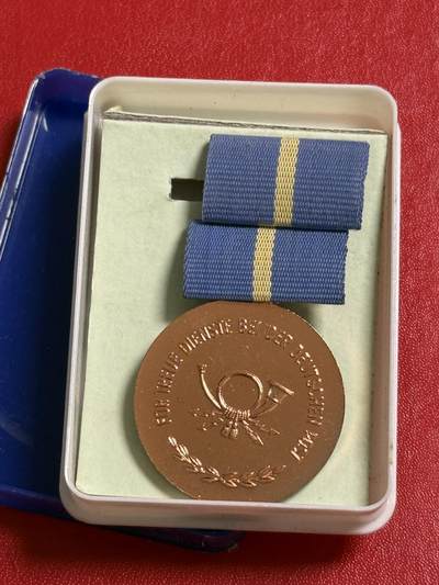 韵星假日军品类拍卖第50期 - 民主德国铜级邮政部忠诚服务奖章带原盒略