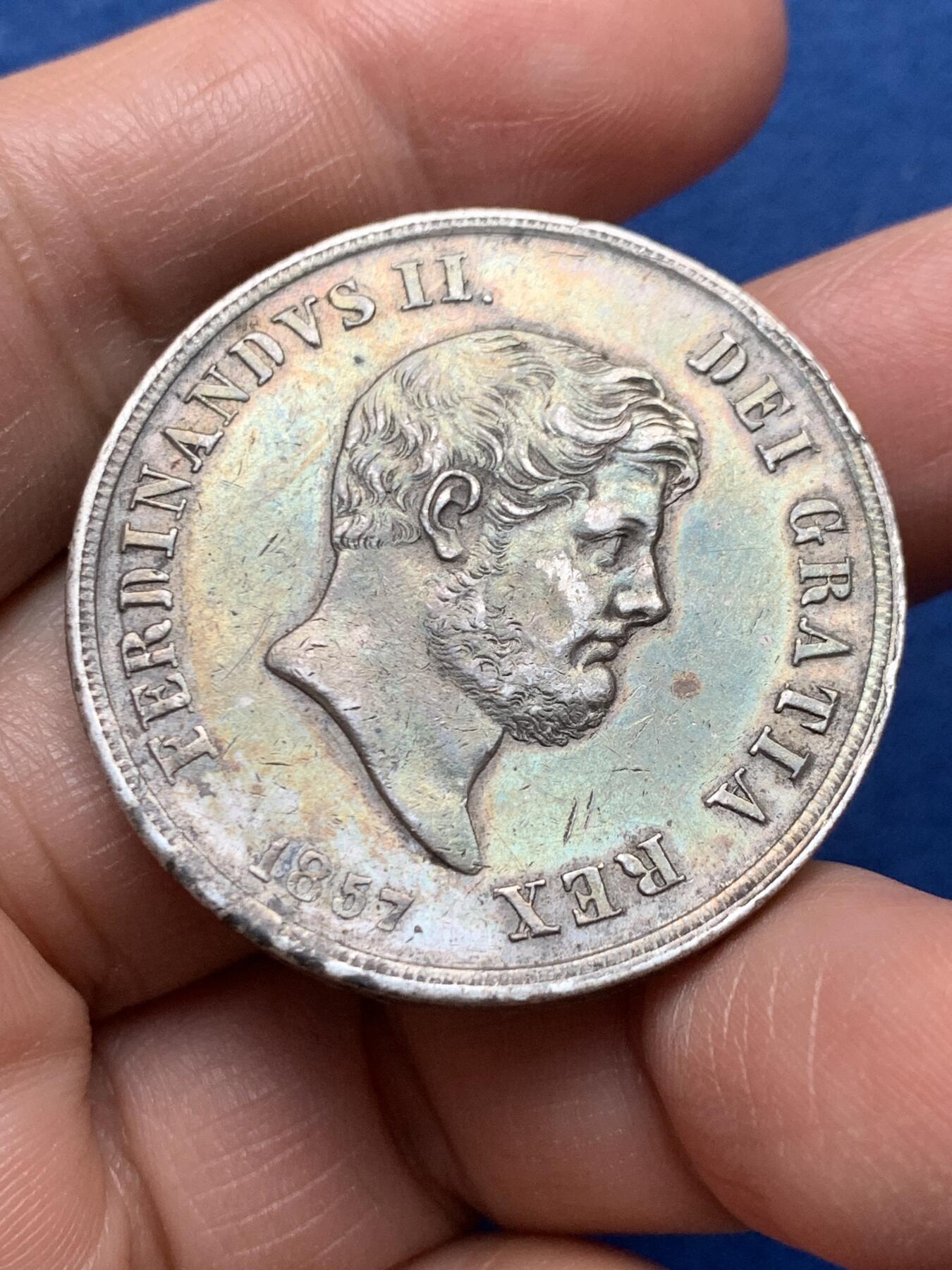 《竞宝斋》第475场 周日，周一 2场连拍 （全场包邮）欢迎送拍 意大利1857年那不勒斯西西里王国120G大银币 包浆好 带光