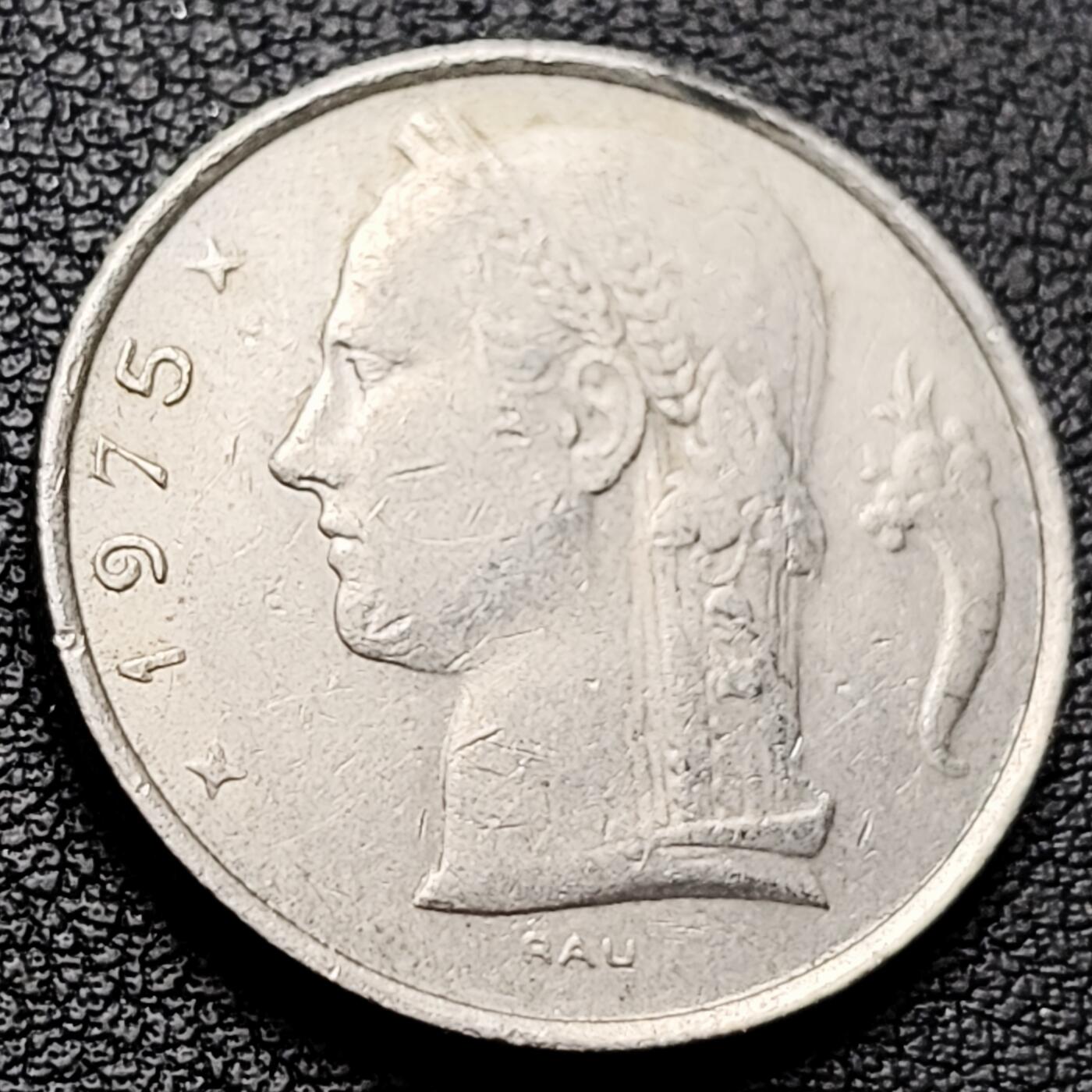 泉币菌-第217场-拍品多 请提前出价 。