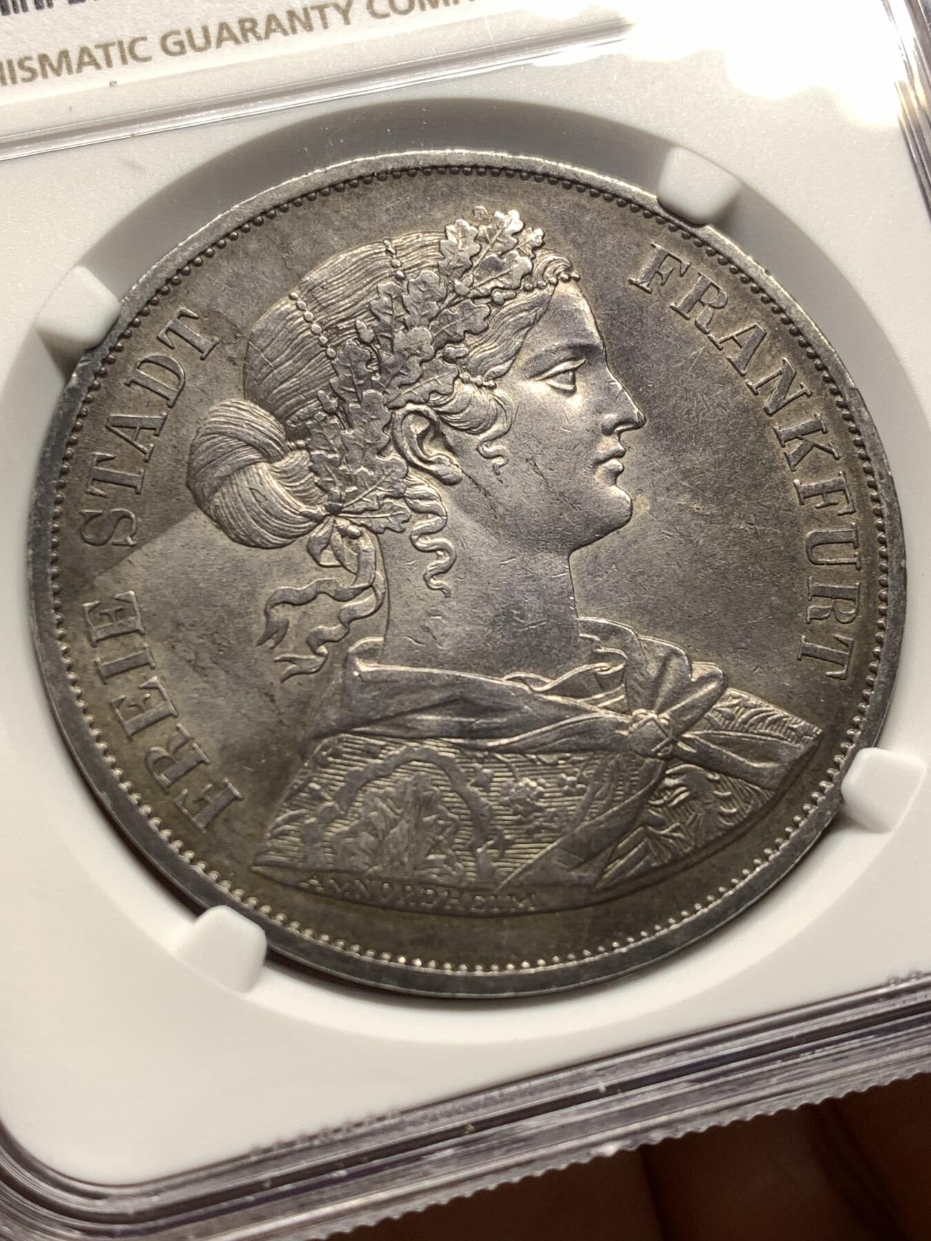 《竞宝斋》第475场 周日，周一 2场连拍 （全场包邮）欢迎送拍 NGC AUD 德国1866年法兰克福少女2泰勒银币