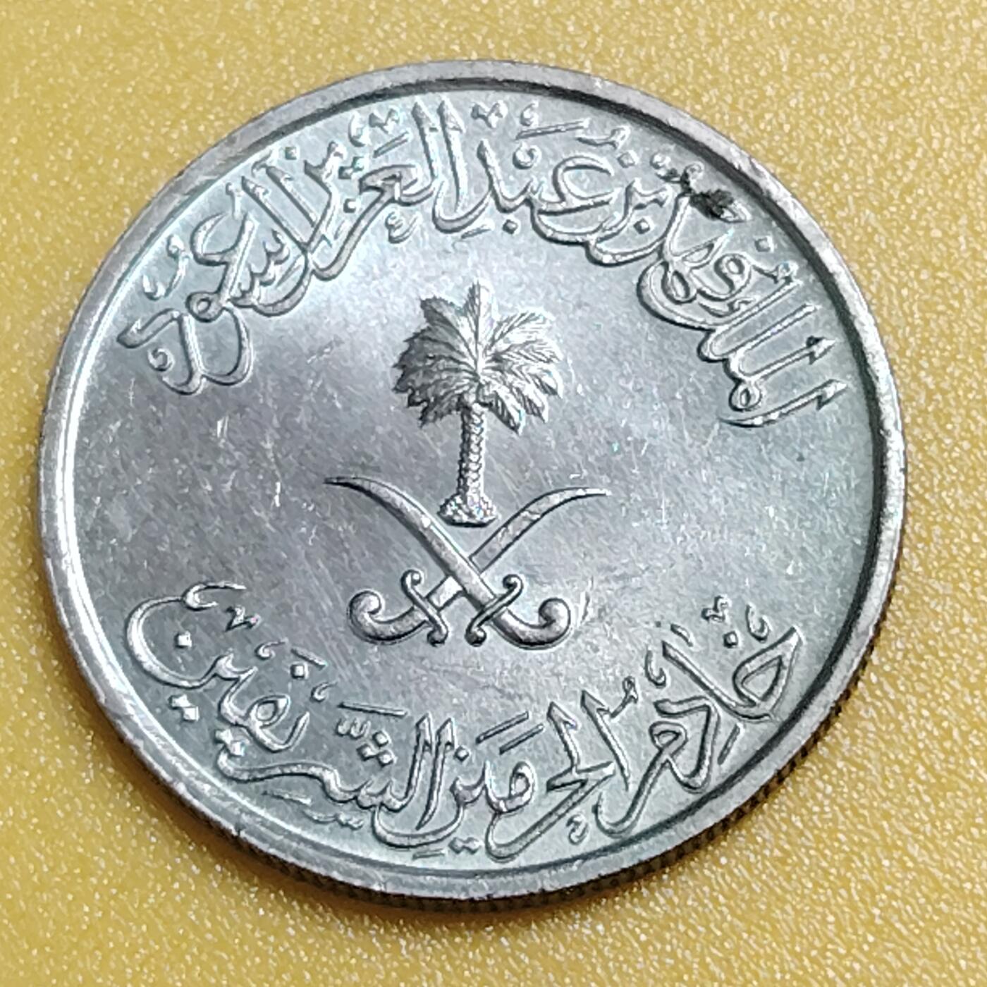 布加迪🐬～世界钱币(上海)🌾第 284 期 /  各国套币和散币