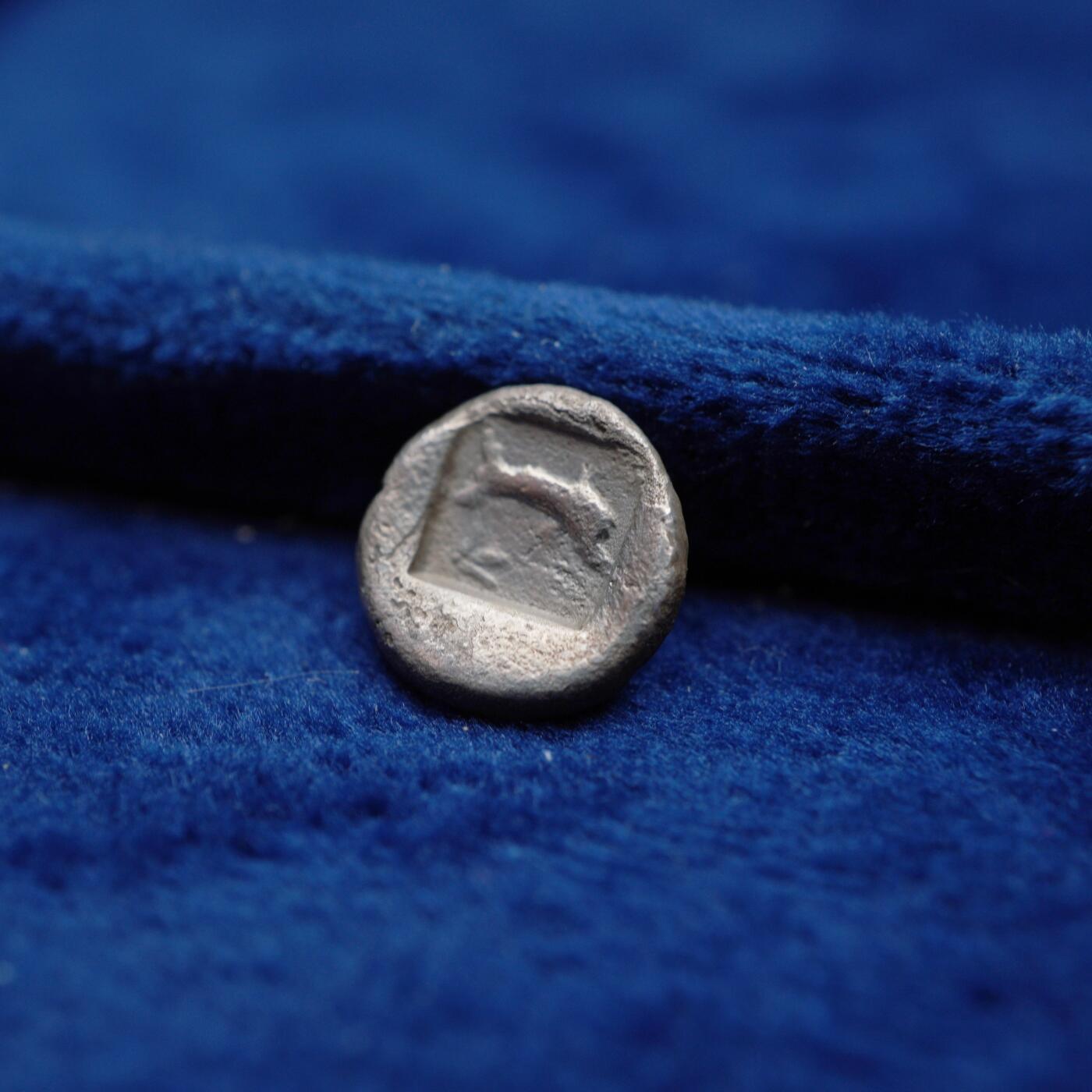 琋语集藏2026年04月欧洲古典打制币拍卖 古希腊阿提卡地区-海龟与海豚1奥波银币