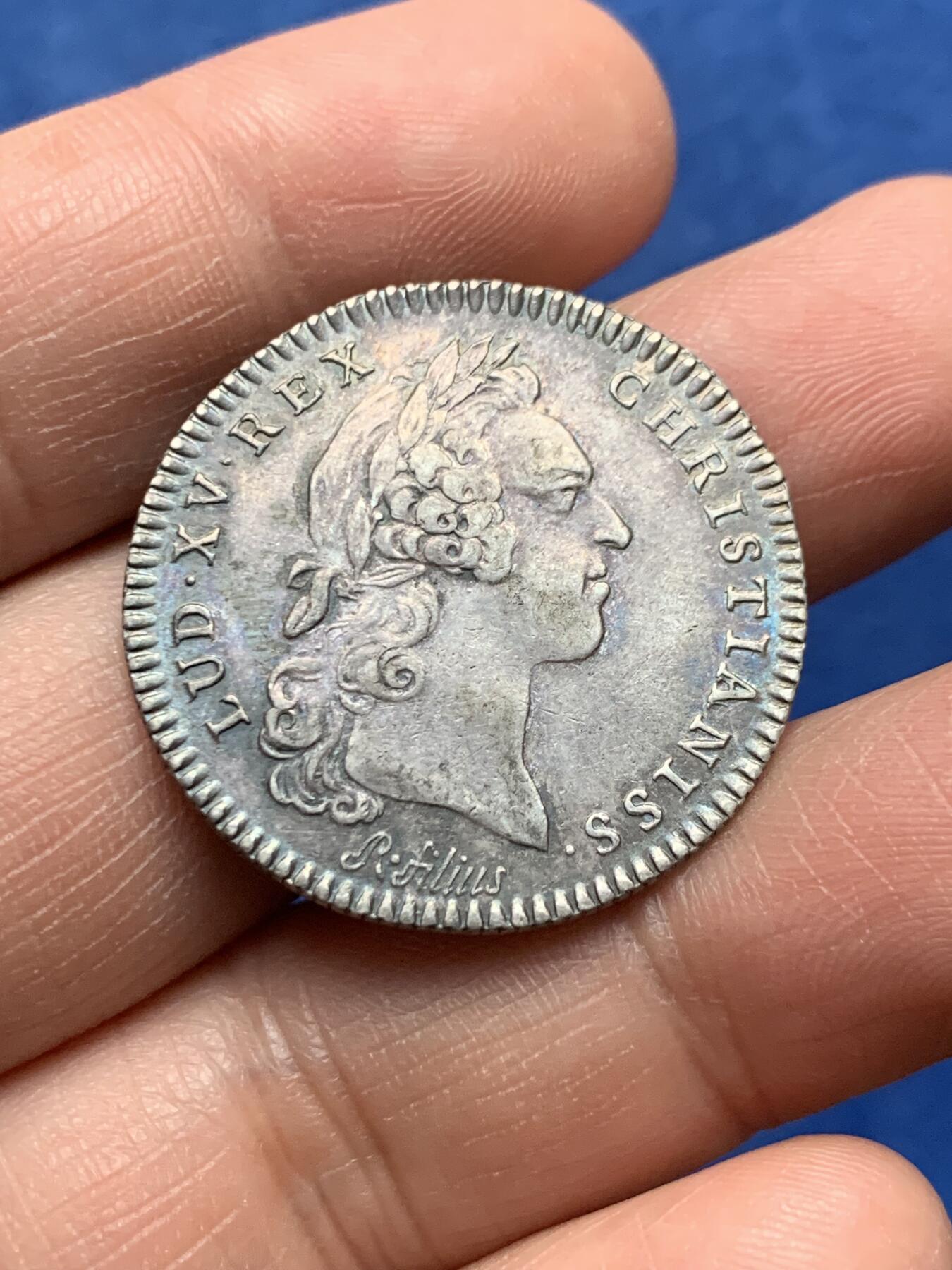 《竞宝斋》第475场 周日，周一 2场连拍 （全场包邮）欢迎送拍 法国鲁昂造币厂和造币商银质代币，路易十五头像，8.14g，30.5mm