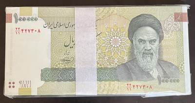 小福收藏拍卖第203期 裸钞场 本期有多张豹子号靓号 仅发行1000枚亚克力砖封蒙古20000图格里克帝国800周年纪念钞 瑞士200法郎 百慕大样钞洋葱冠全套 巴林首版大全套 卡塔尔四张套 越南 保加利亚 马其顿等多国精美纸币 - 伊朗 2010-2019年 100000里亚尔 a版 原封1刀 unc