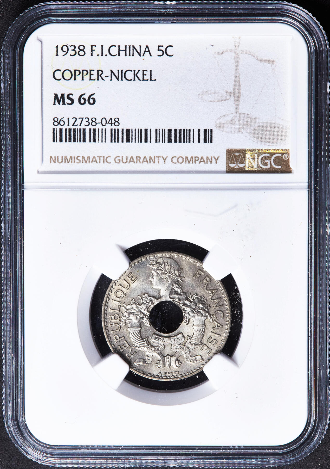 【俄甄集藏】2026年(050)04-01星期三 晚 19:30 全场包邮 法属印度支那1938年中孔5分镍币，NGC MS66，卷拆状态，十字转光，顶级状态