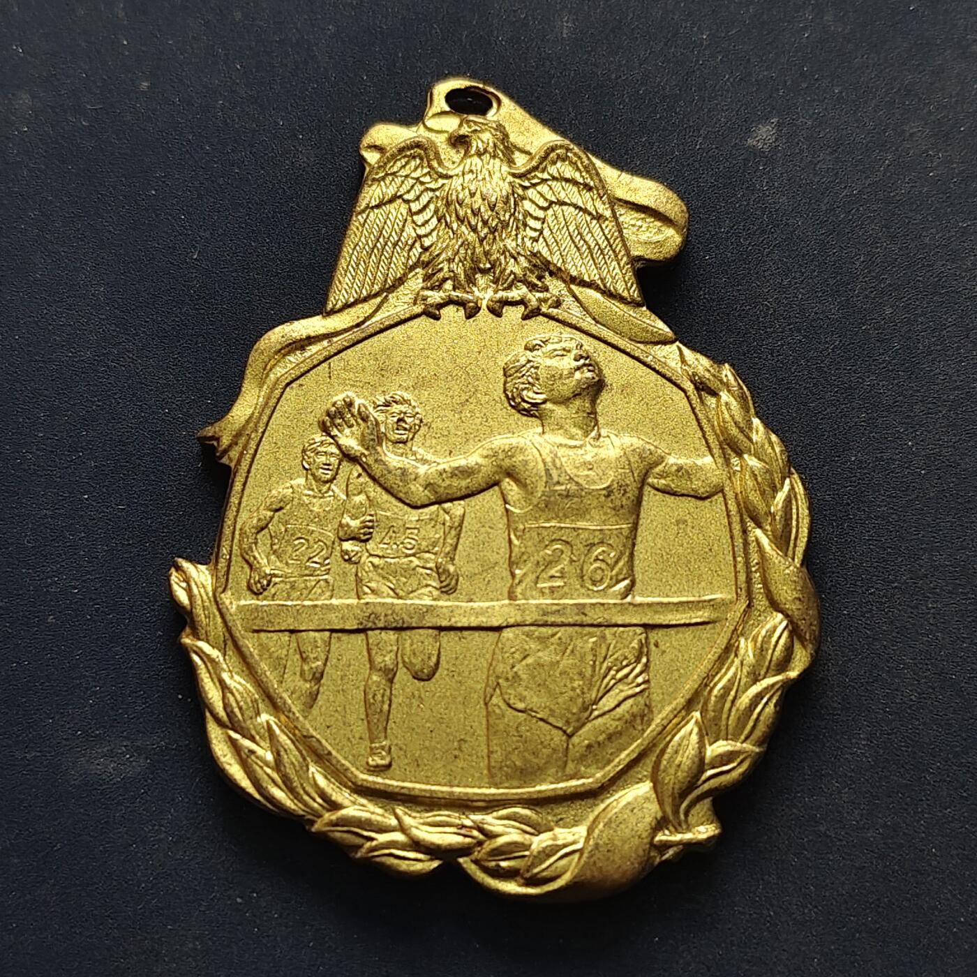 【全场包邮】纯粹捡漏拍516场【专场】 【纪念章】日本1990年（平成2年）第11届薮野町竞走大会第1区间优胜纪念章