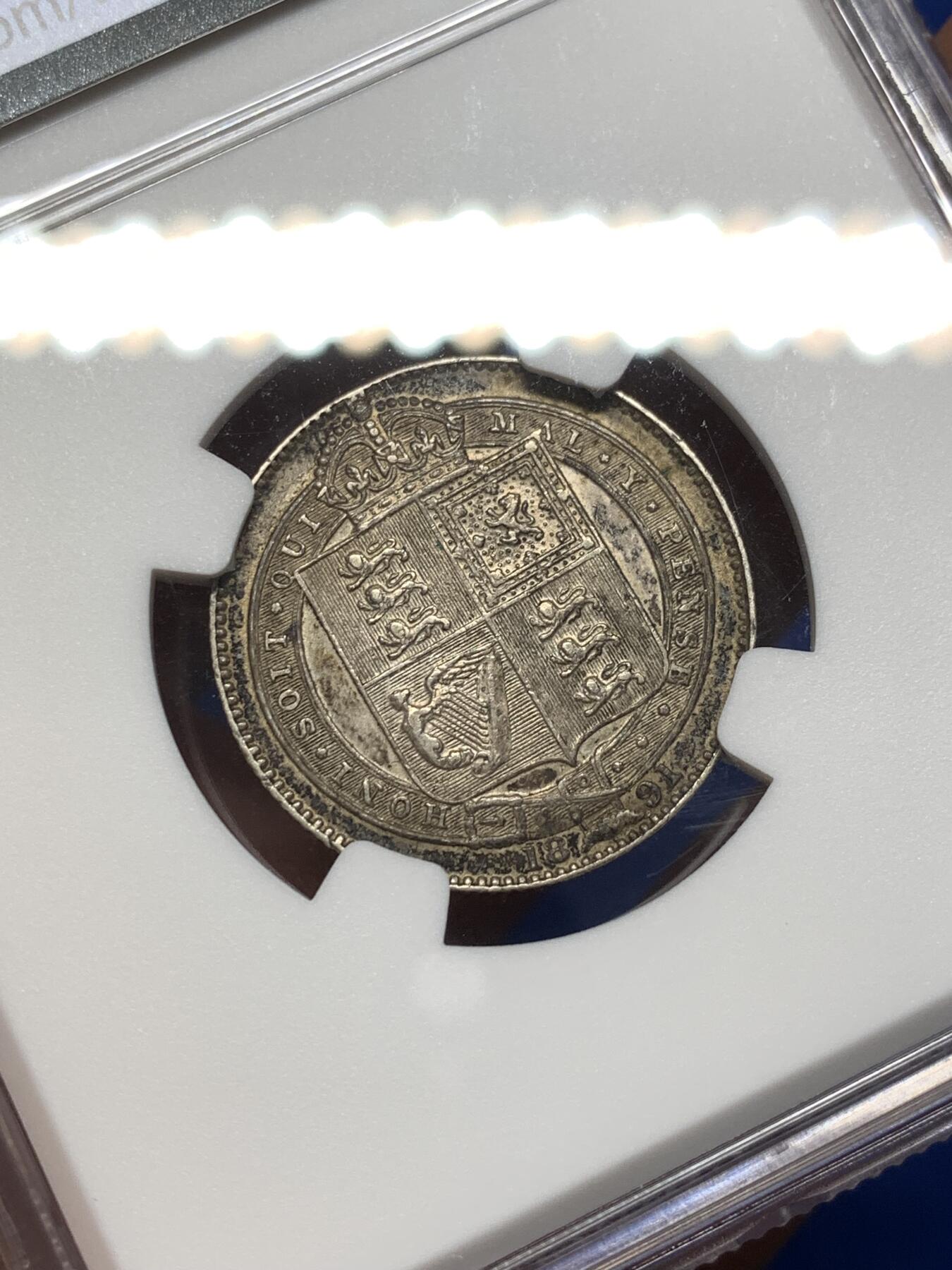 《竞宝斋》第475场 周日，周一 2场连拍 （全场包邮）欢迎送拍 NGC AU58 英国 1891年 维多利亚高冠 1先令银币 原味包浆