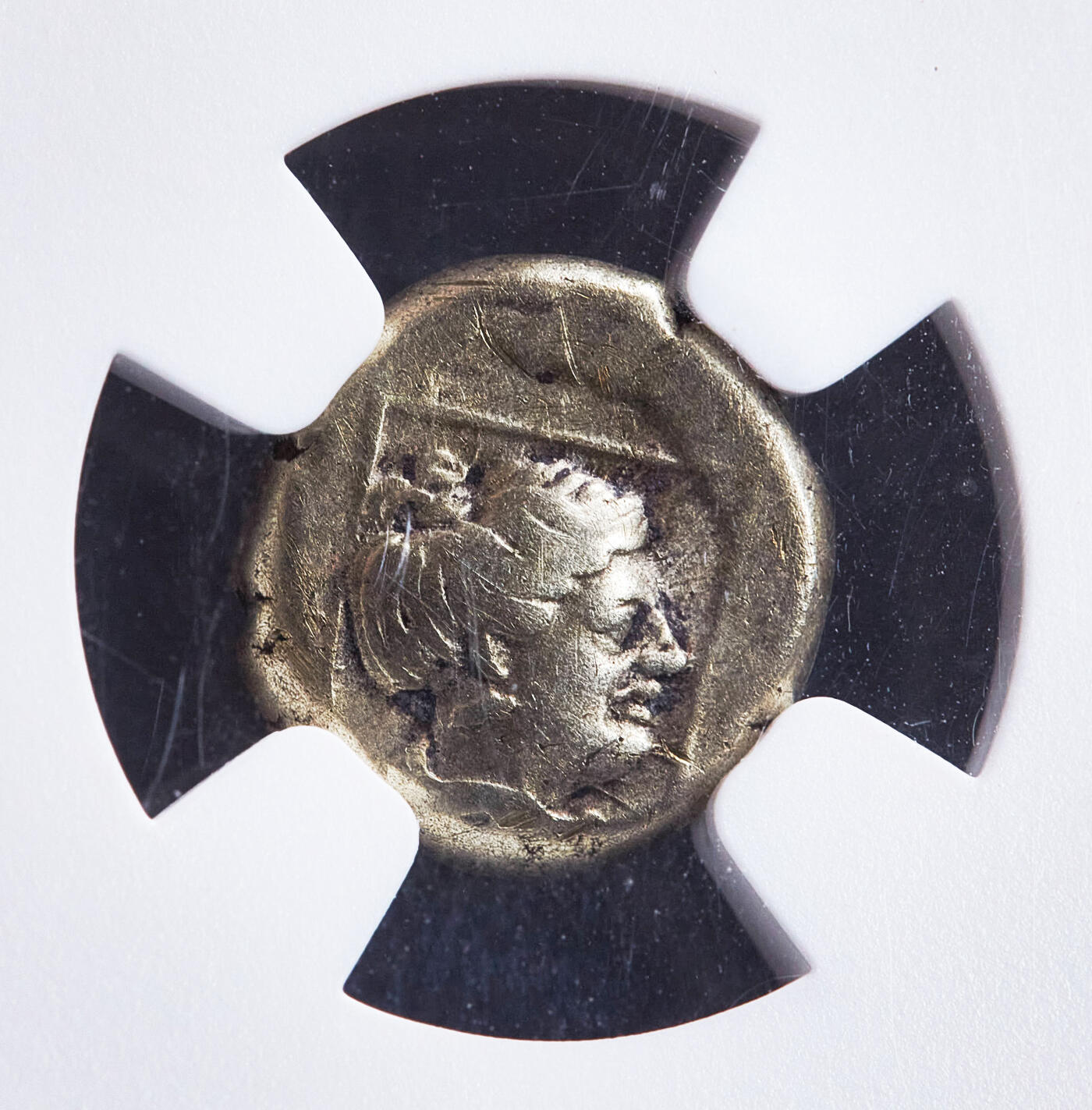 【俄甄集藏】2026年(050)04-01星期三 晚 19:30 全场包邮 古希腊莱斯博斯岛公元前377年-前326年太阳神与月神1/6标准重琥珀金币，NGC VF(Str 5/5, Sur 2/5)，米蒂利尼城邦发行，直径：10mm，重量：2.53克，正面头带桂冠的阿波罗面右像，背面女性头像月神阿尔忒弥斯，稀少