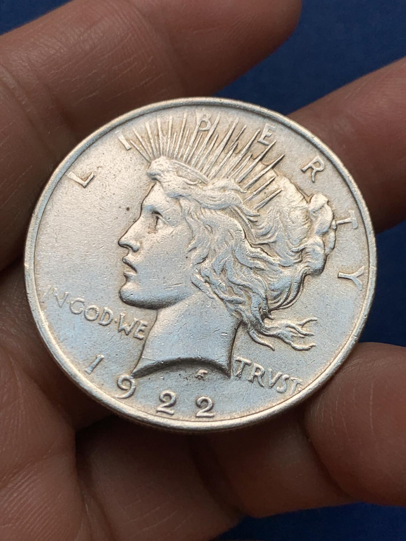 《竞宝斋》第475场 周日，周一 2场连拍 （全场包邮）欢迎送拍 美国1922年和平1美元银币