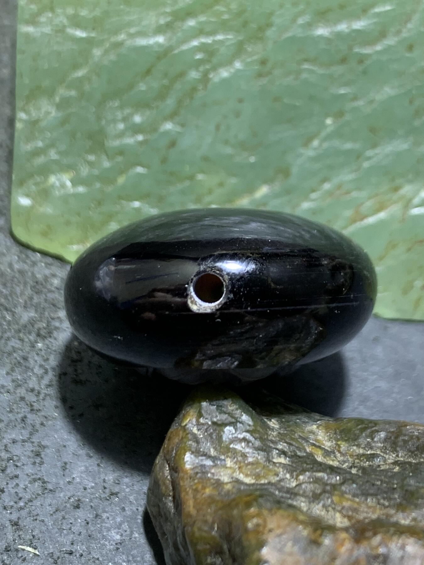 精品药师玛瑙手工雕刻荷花板珠（背云）一颗