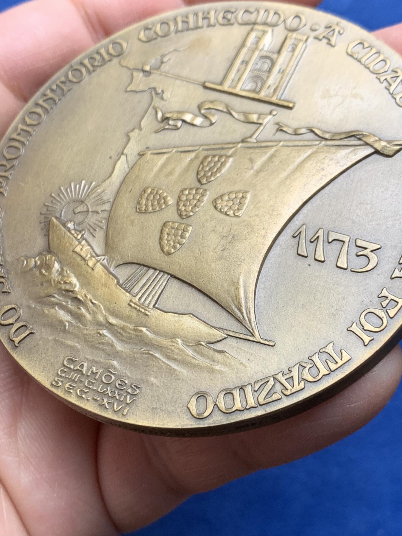 《竞宝斋》第475场 周日，周一 2场连拍 （全场包邮）欢迎送拍 葡萄牙铜章 1973年 里斯本城市主保圣文森特800周年 直径68.7mm 重量143.05g 高浮雕