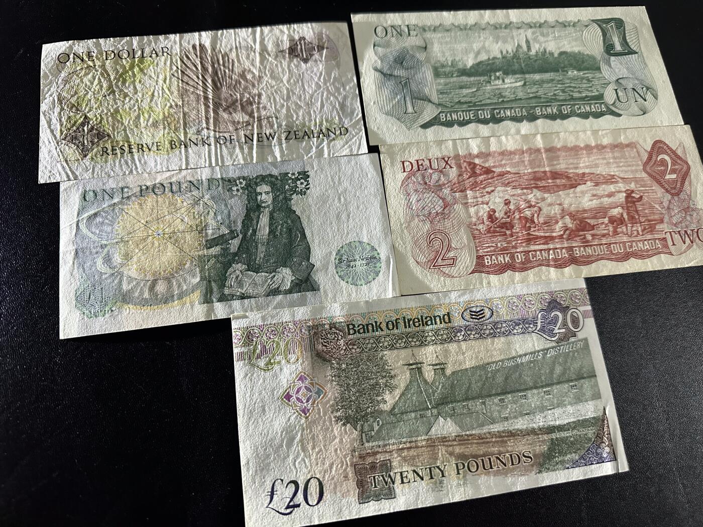 《外钞收藏家》第六百二十二期（精品场）（长期征集拍品、欢迎藏友们联系合作）