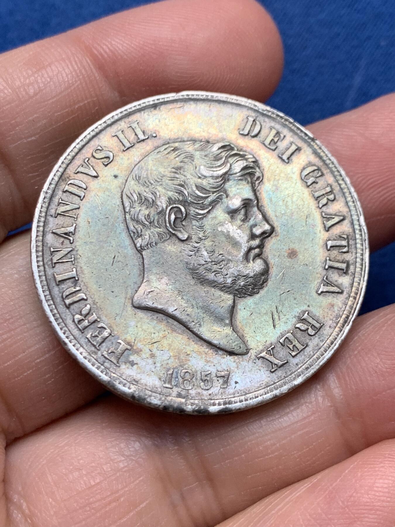 《竞宝斋》第475场 周日，周一 2场连拍 （全场包邮）欢迎送拍 意大利1857年那不勒斯西西里王国120G大银币 包浆好 带光