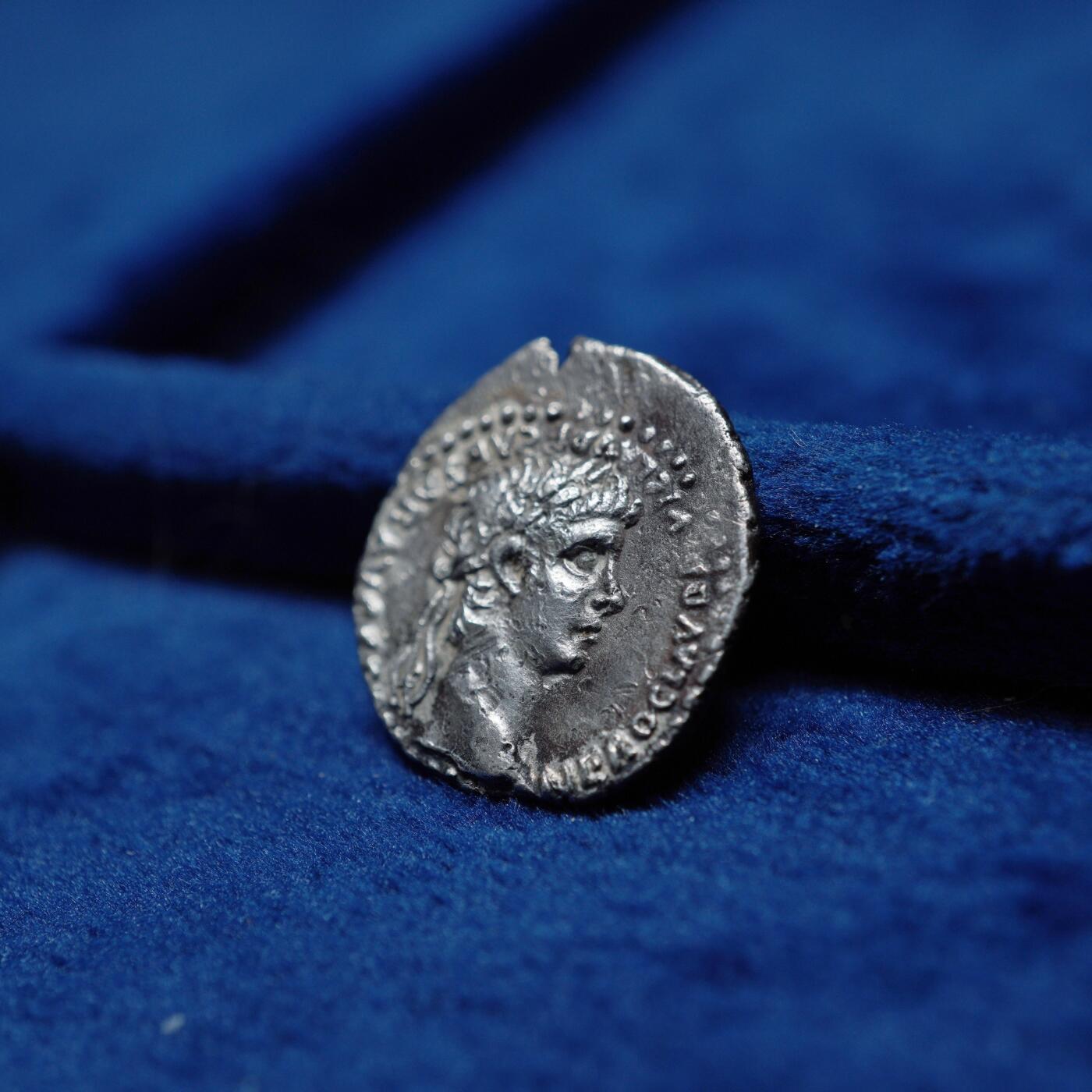 琋语集藏2026年04月欧洲古典打制币拍卖 古罗马卡帕多西亚行省-尼禄与胜利女神1/2德银币