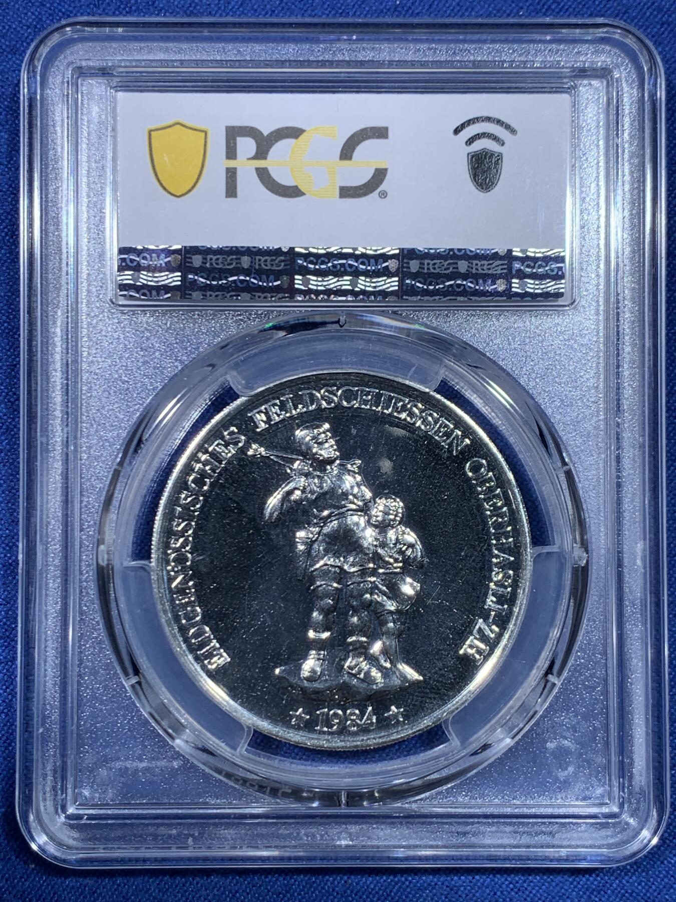 《竞宝斋》第475场 周日，周一 2场连拍 （全场包邮）欢迎送拍 PCGS MS68 瑞士1984年奥伯哈斯利射击节50法郎纪念银币，直径38毫米，重量25克，900银，发行量6000枚。类PL底板，币面清爽干净又舒适，转光强烈细节优秀，状态佳。