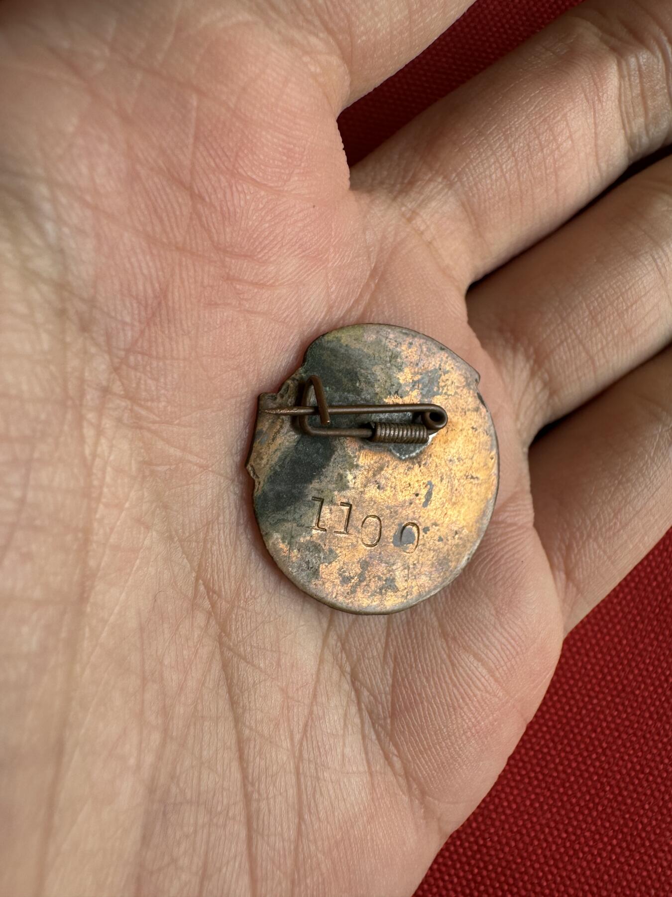 五哥徽章群   29号周日晚上八点4群联拍 铜章