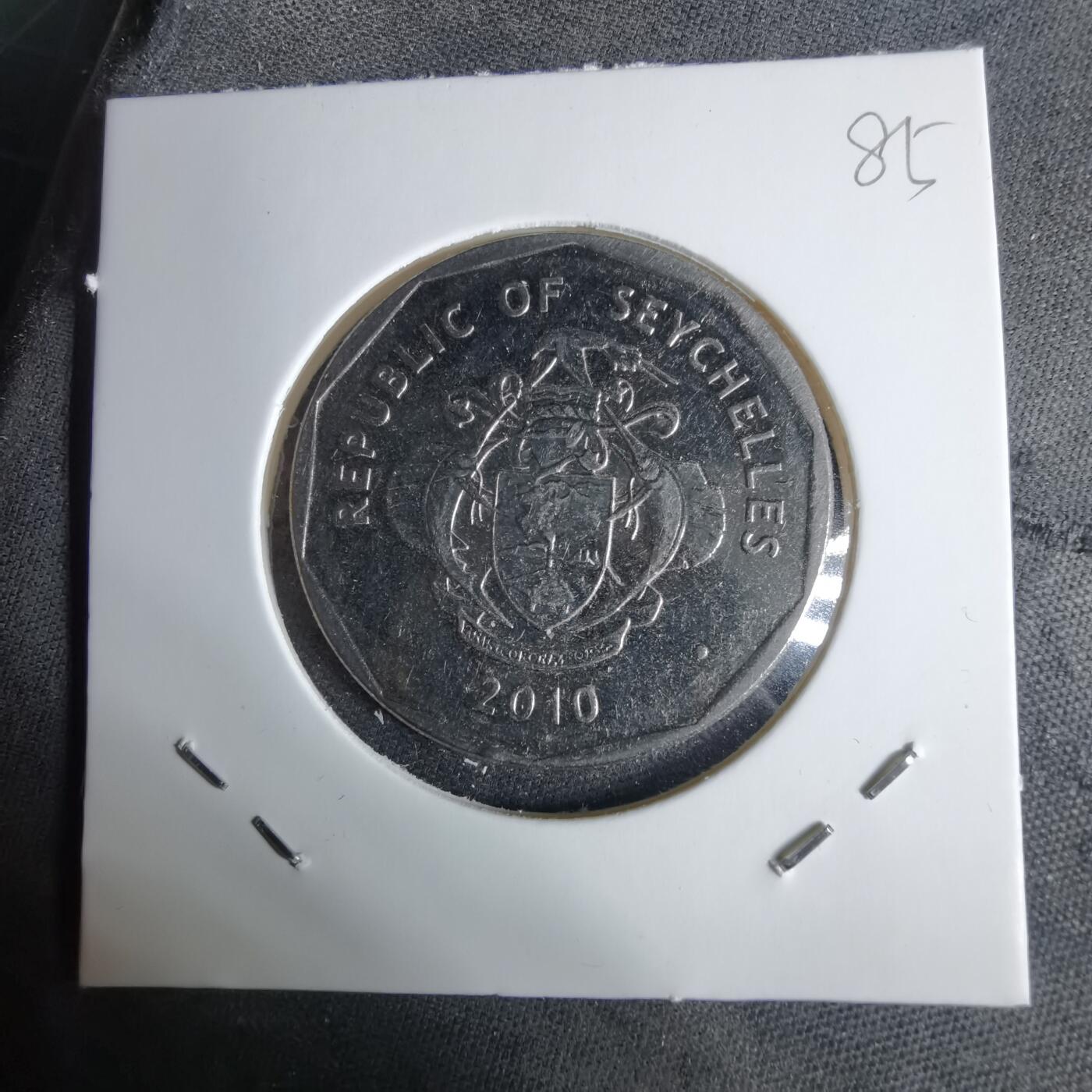 沼泽如烟--第1038场 塞舌尔2010年5卢比