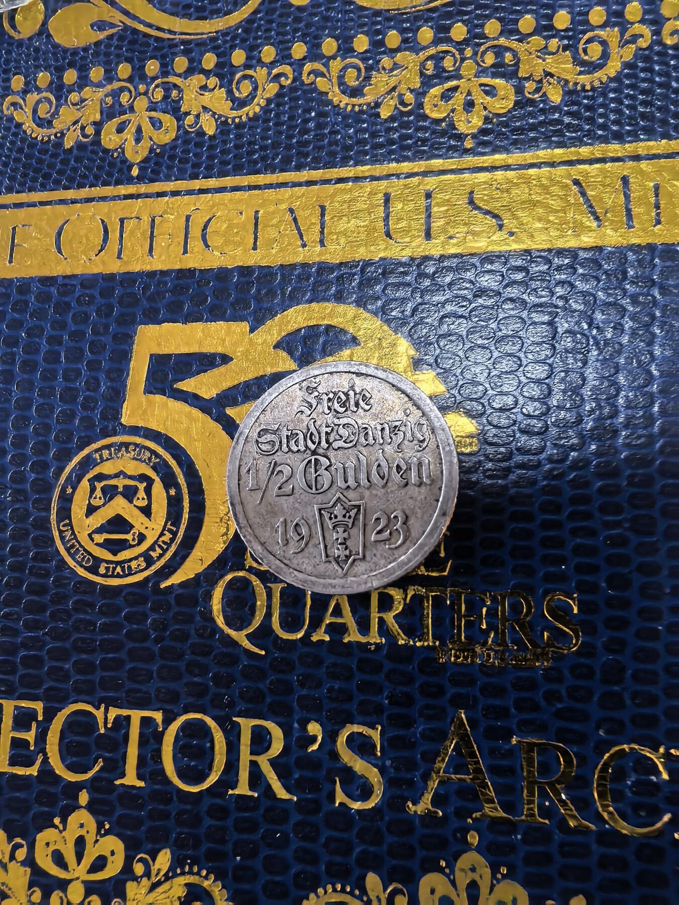 长老汇马年精选第十四场拍卖 1923但泽1/2古尔登银币，2.5克750银，克书285美金