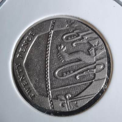 沼泽如烟--第1038场 - 英国2016年20便士