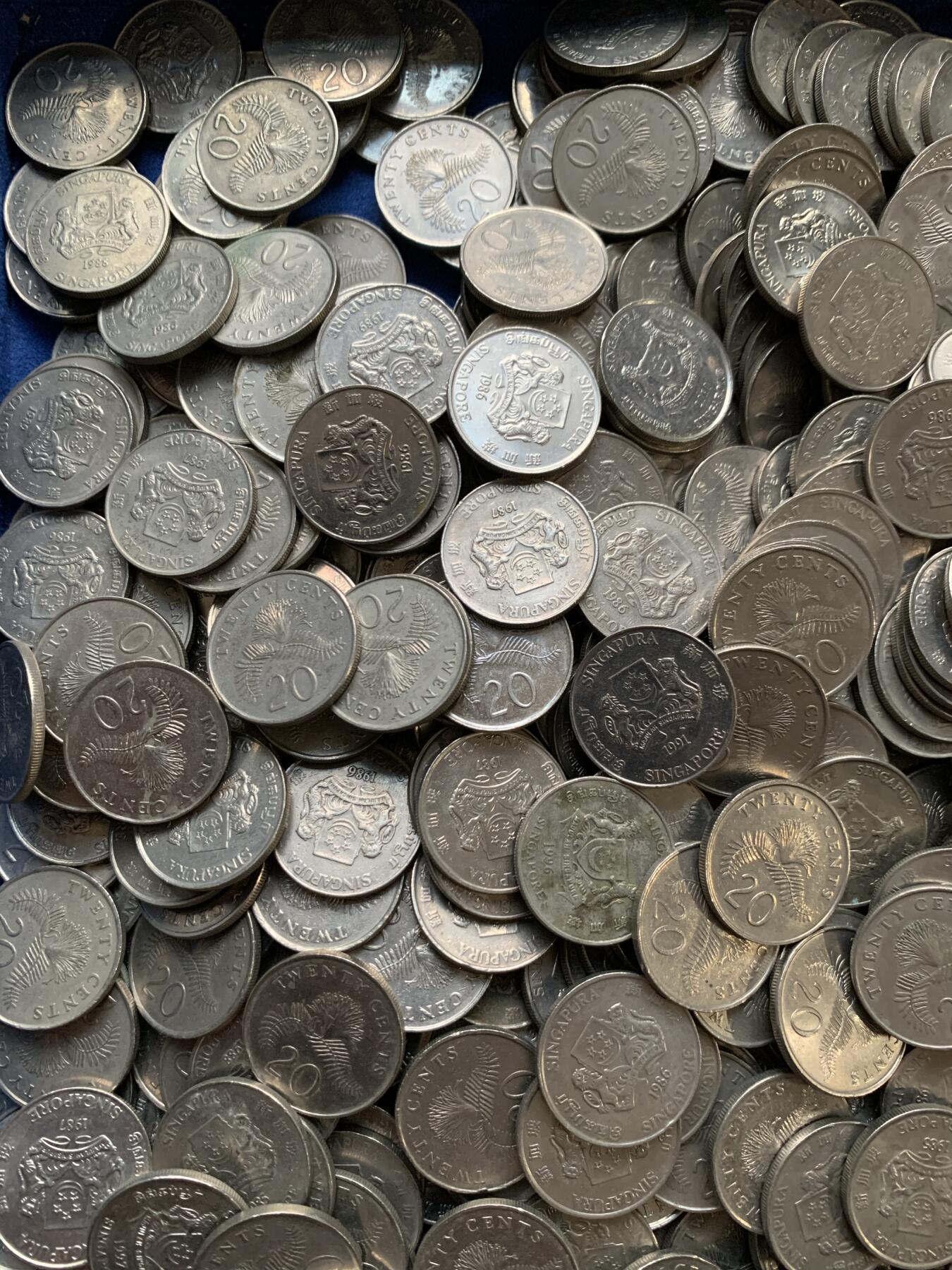 《竞宝斋》第475场 周日，周一 2场连拍 （全场包邮）欢迎送拍 新加坡零钱 20分1000枚硬币，重量4500克，一枚4.5克，面值200新加坡元！汇率值近千元人民币！