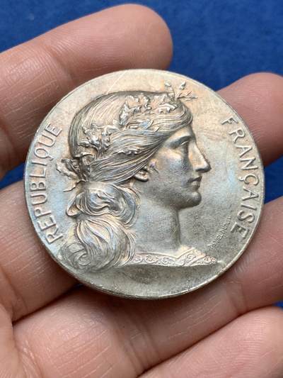 《竞宝斋》第475场 周日，周一 2场连拍 （全场包邮）欢迎送拍 - 法国下塞纳省玛丽安娜女神银章 39.5克 41.1mm 丰饶角银 带原盒 盒子有损