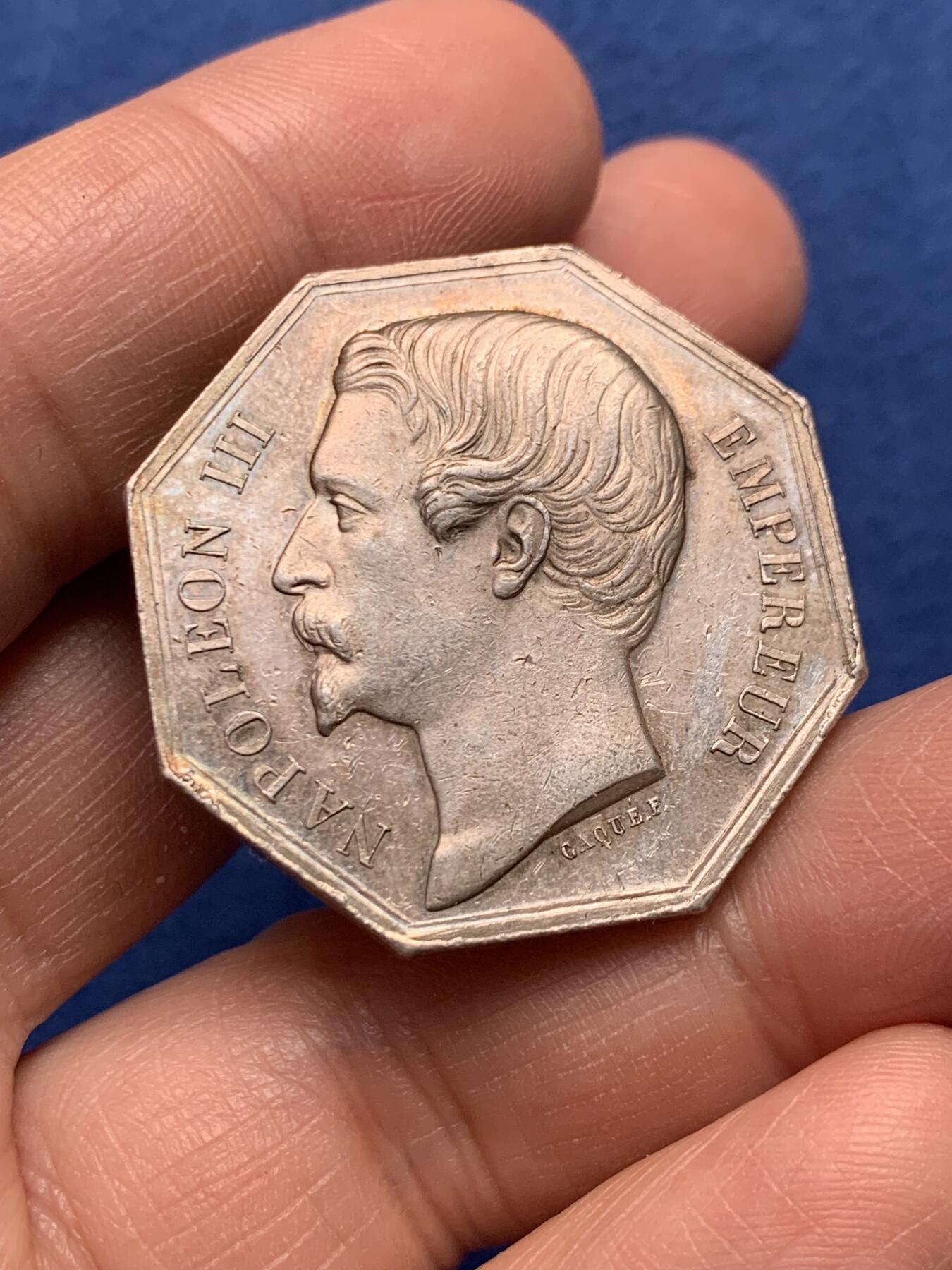 《竞宝斋》第475场 周日，周一 2场连拍 （全场包邮）欢迎送拍 法国拿破仑三世波尔多商业八角银质代币，蜜蜂ARGENT，20.35克，33.2mm